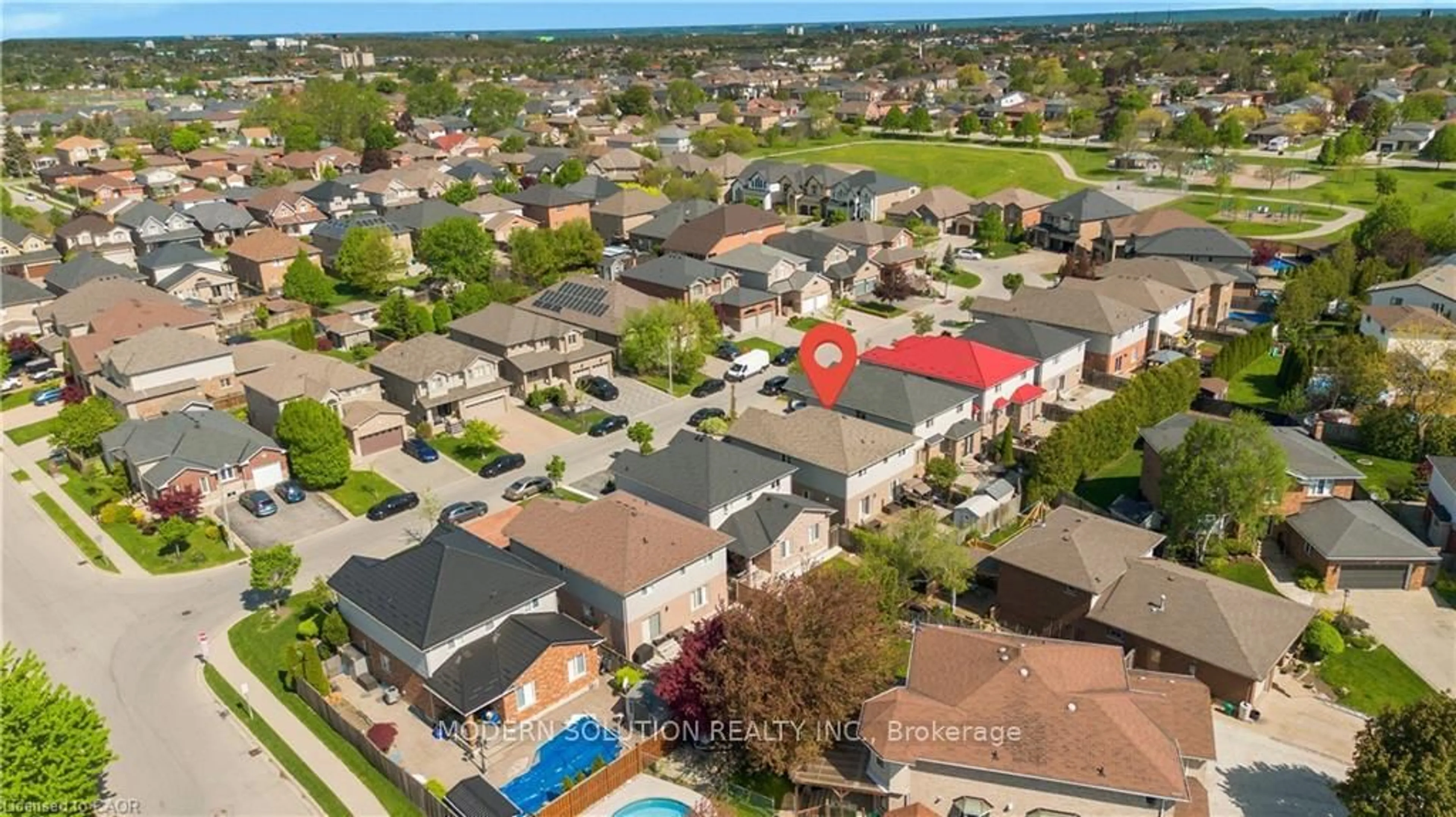 A pic from outside/outdoor area/front of a property/back of a property/a pic from drone, street for 115 Erika Cres, Hamilton Ontario L8W 3W2