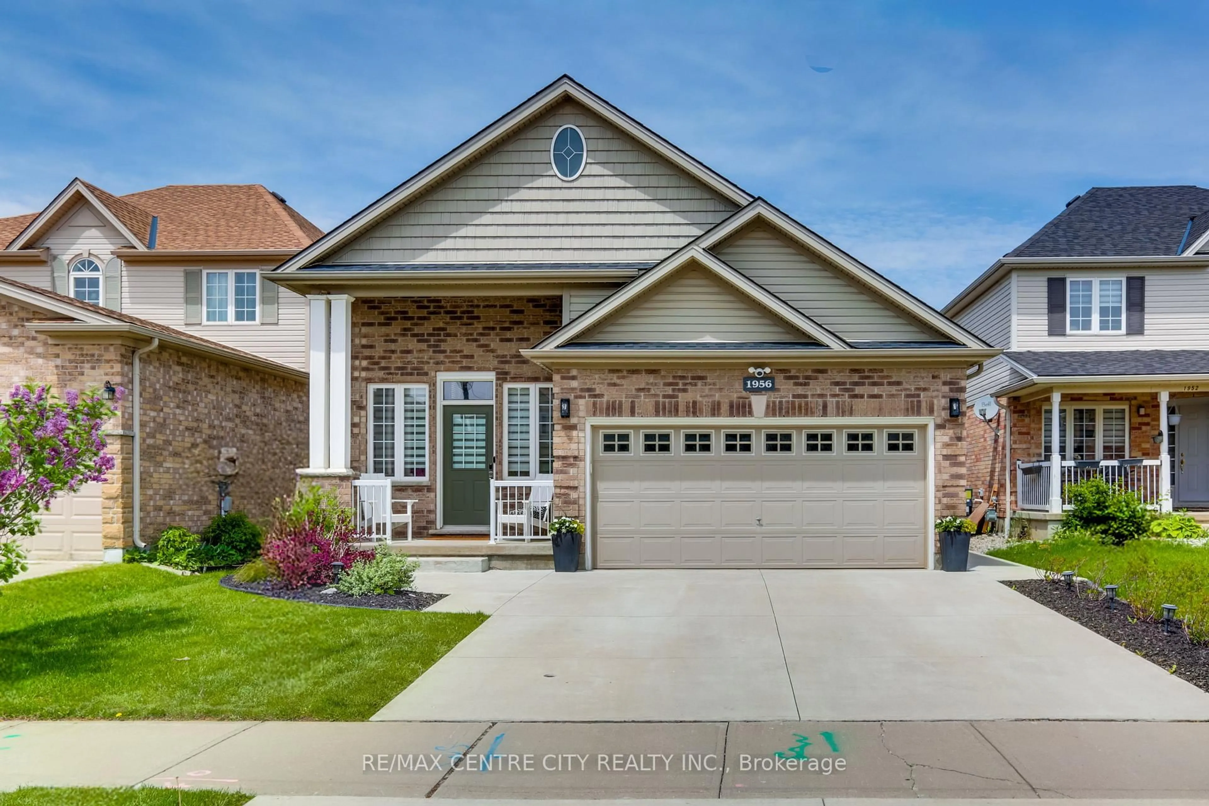 Home with brick exterior material, street for 1956 Foxwood Ave, London North Ontario N6G 0C5
