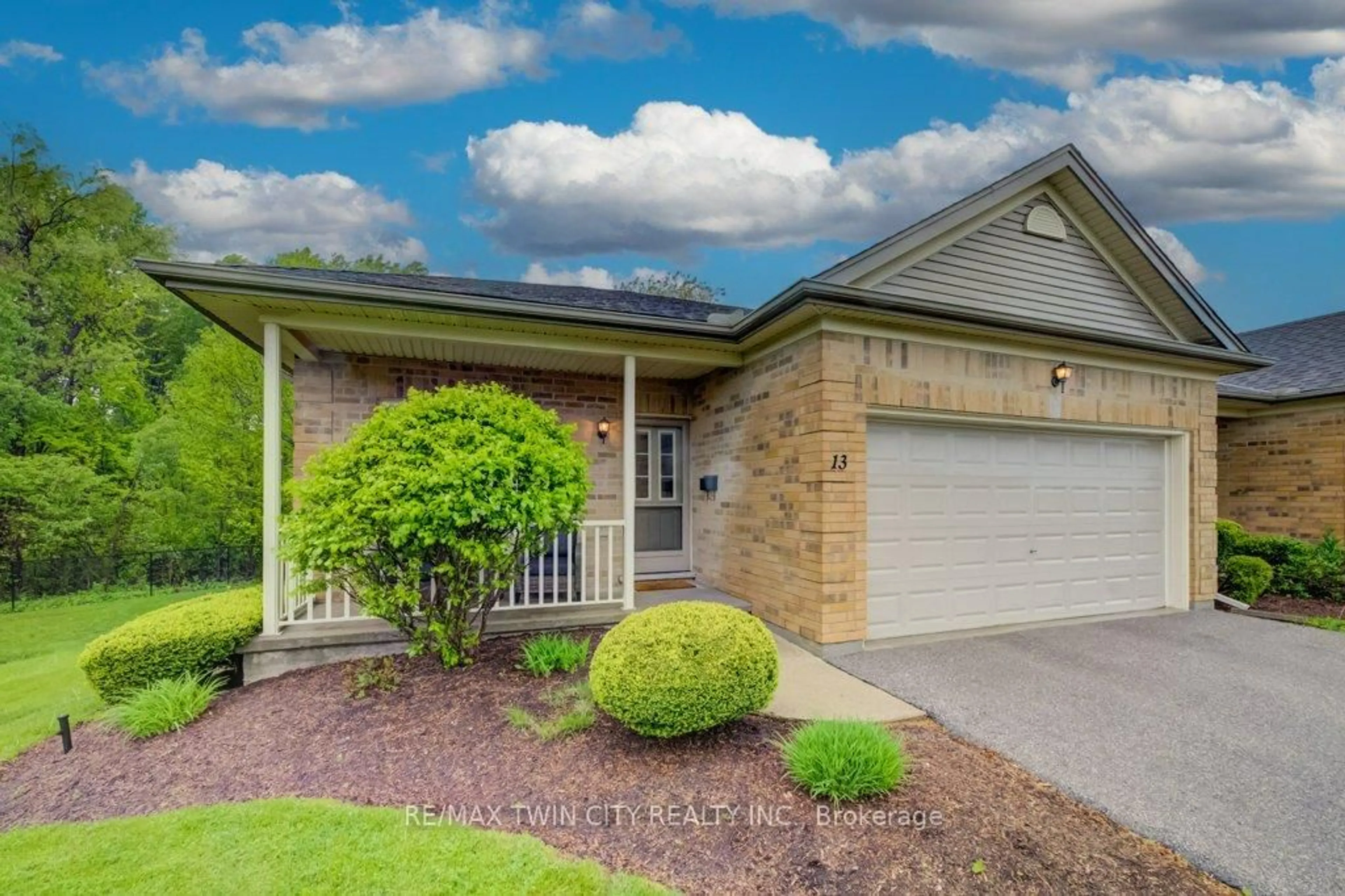 Unknown for 545 Laurelwood Dr #13, Waterloo Ontario N2V 2R4