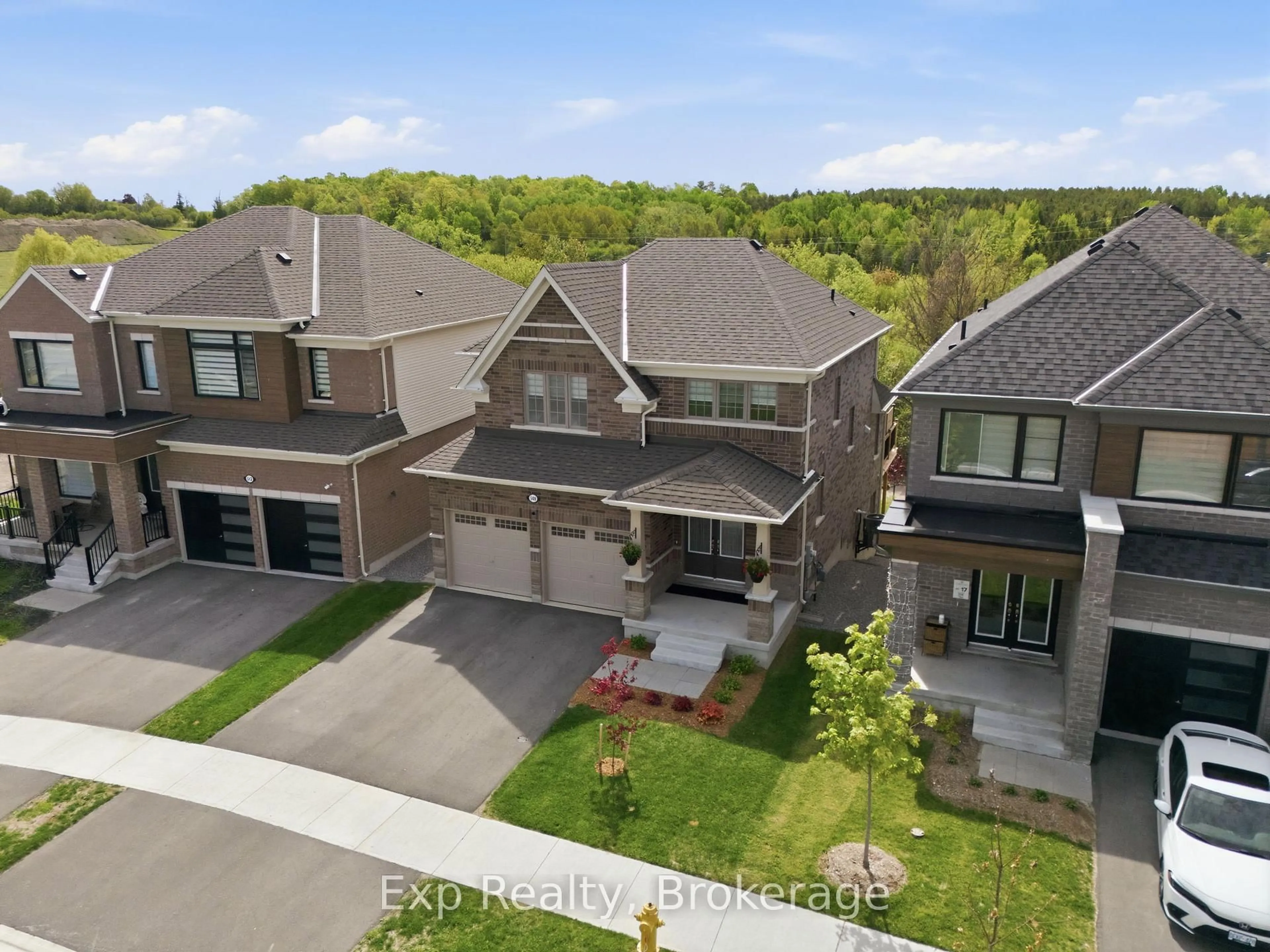 A pic from outside/outdoor area/front of a property/back of a property/a pic from drone, street for 508 Trevor St, Cobourg Ontario K9A 4J5