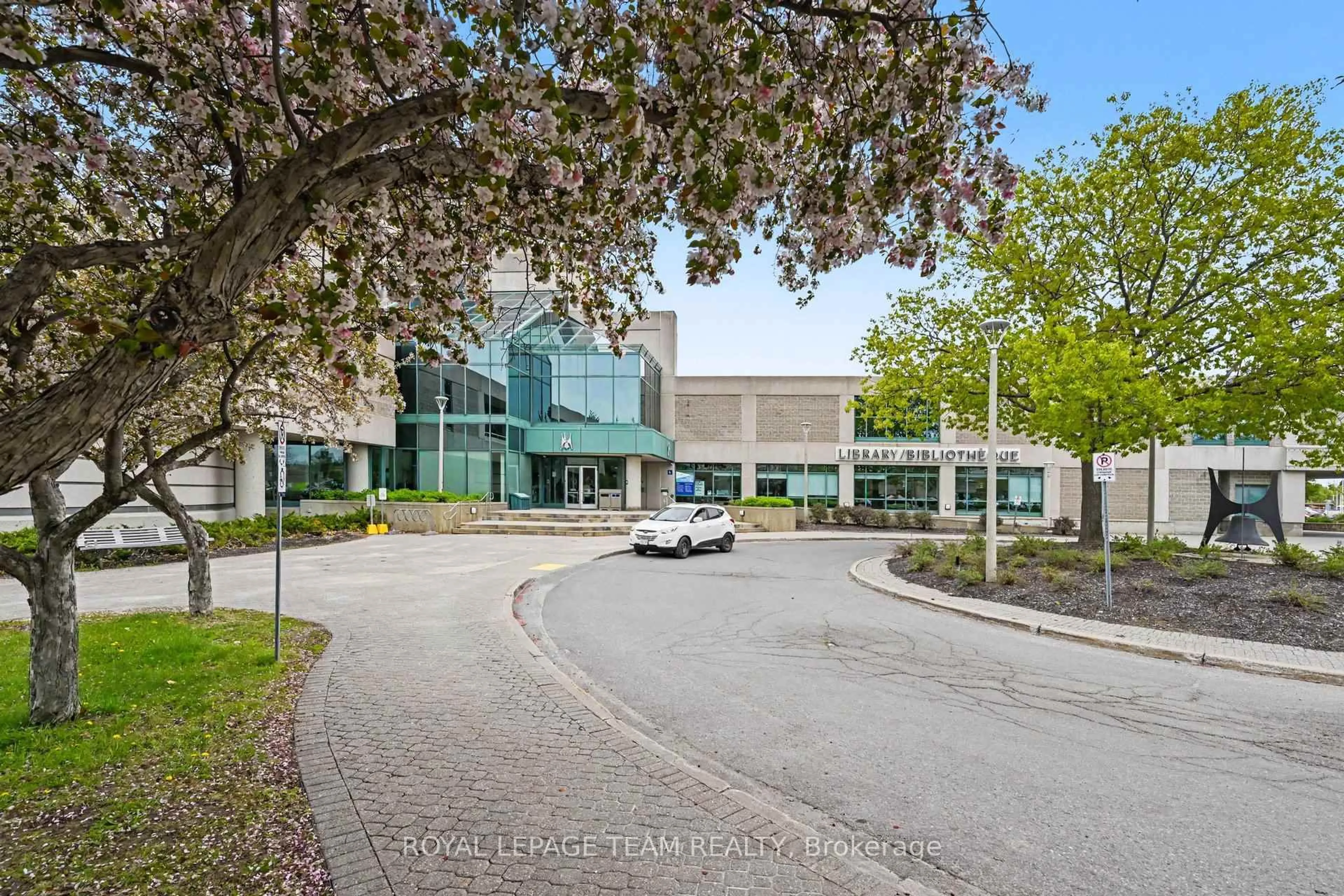 Unknown for 304 Paseo Private #1, Ottawa Ontario K2G 4N8