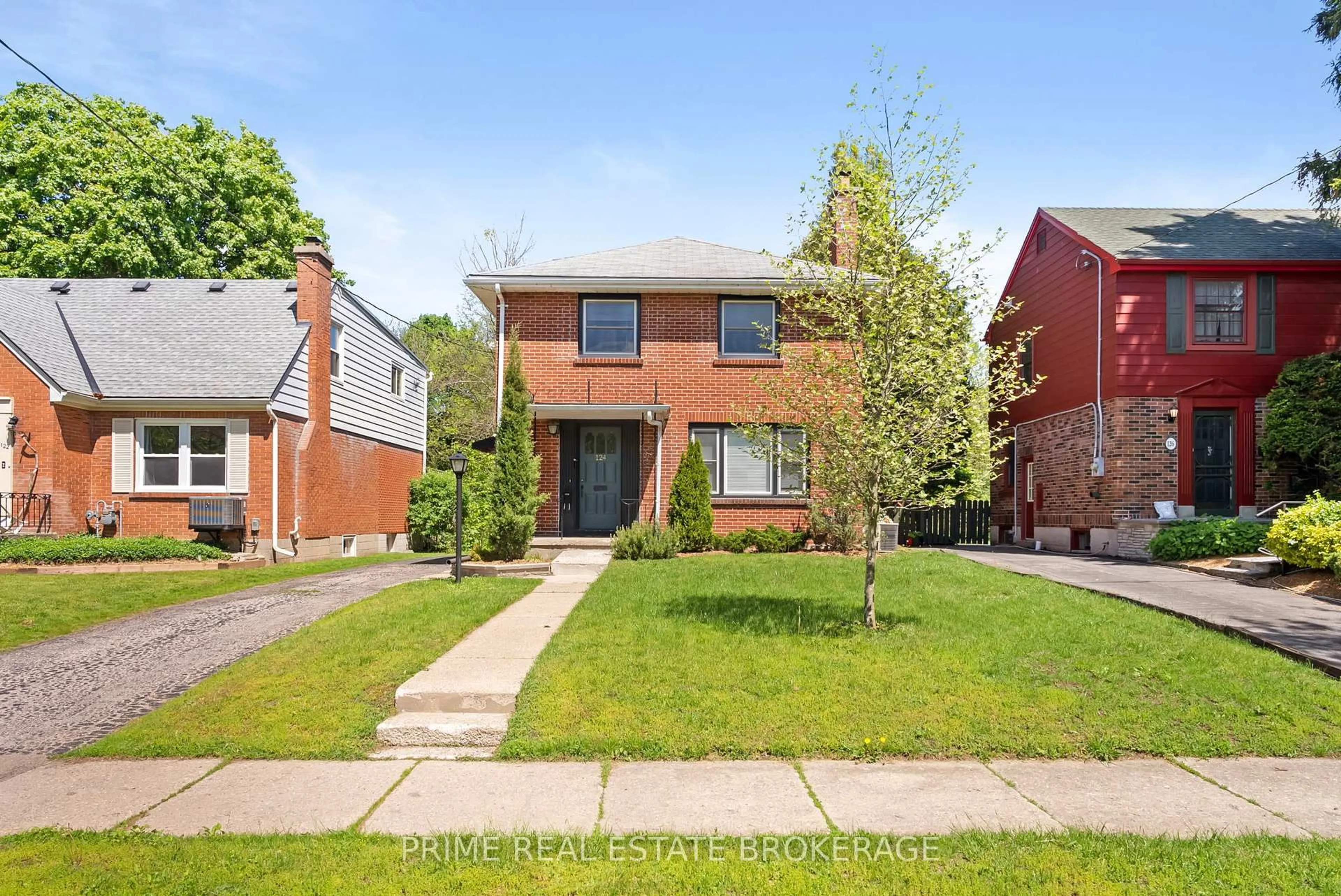 Home with brick exterior material, street for 124 Regent St, London East Ontario N6A 2G4
