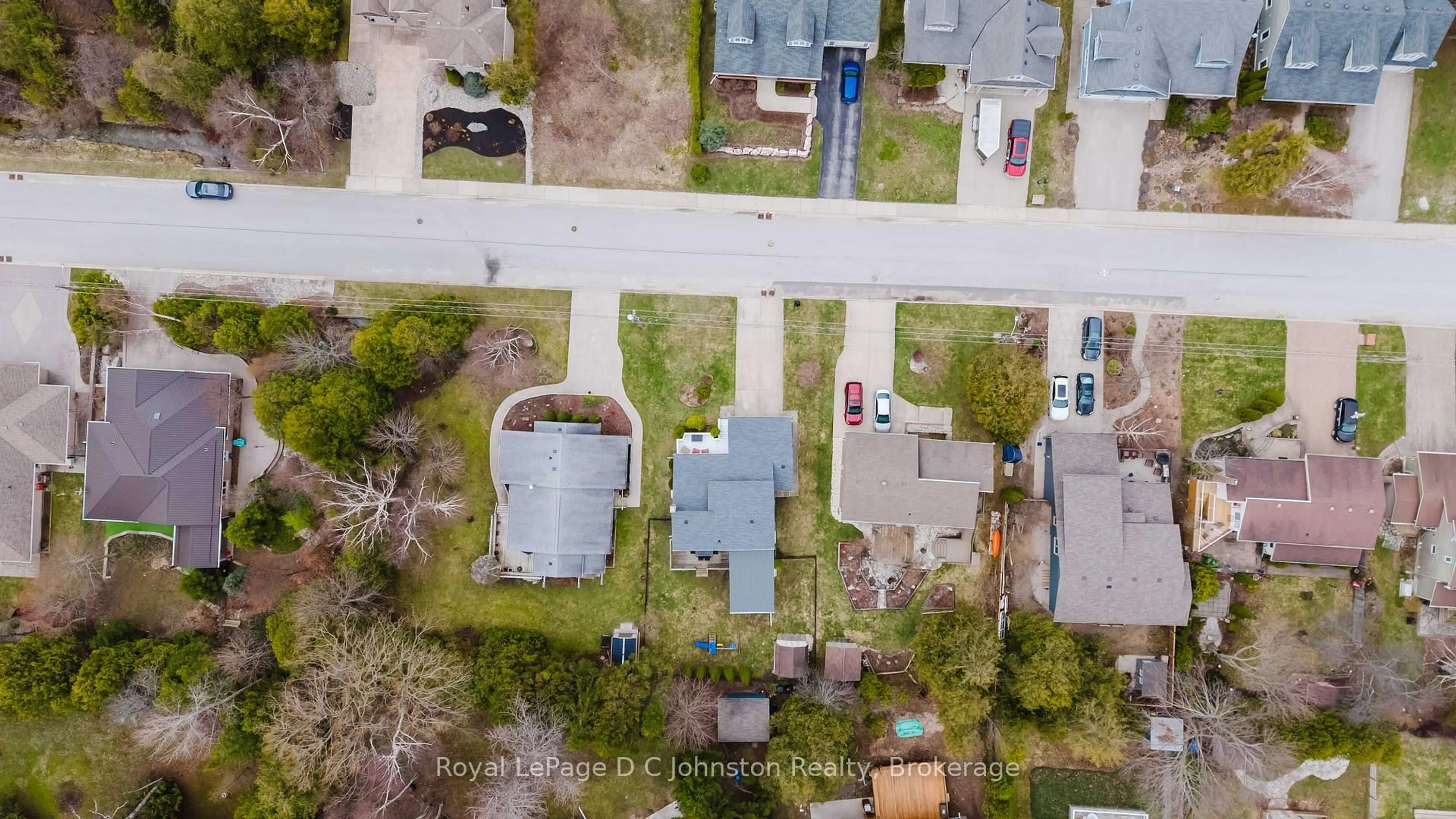 A pic from outside/outdoor area/front of a property/back of a property/a pic from drone, street for 310 Albert St, Saugeen Shores Ontario N0H 2L0