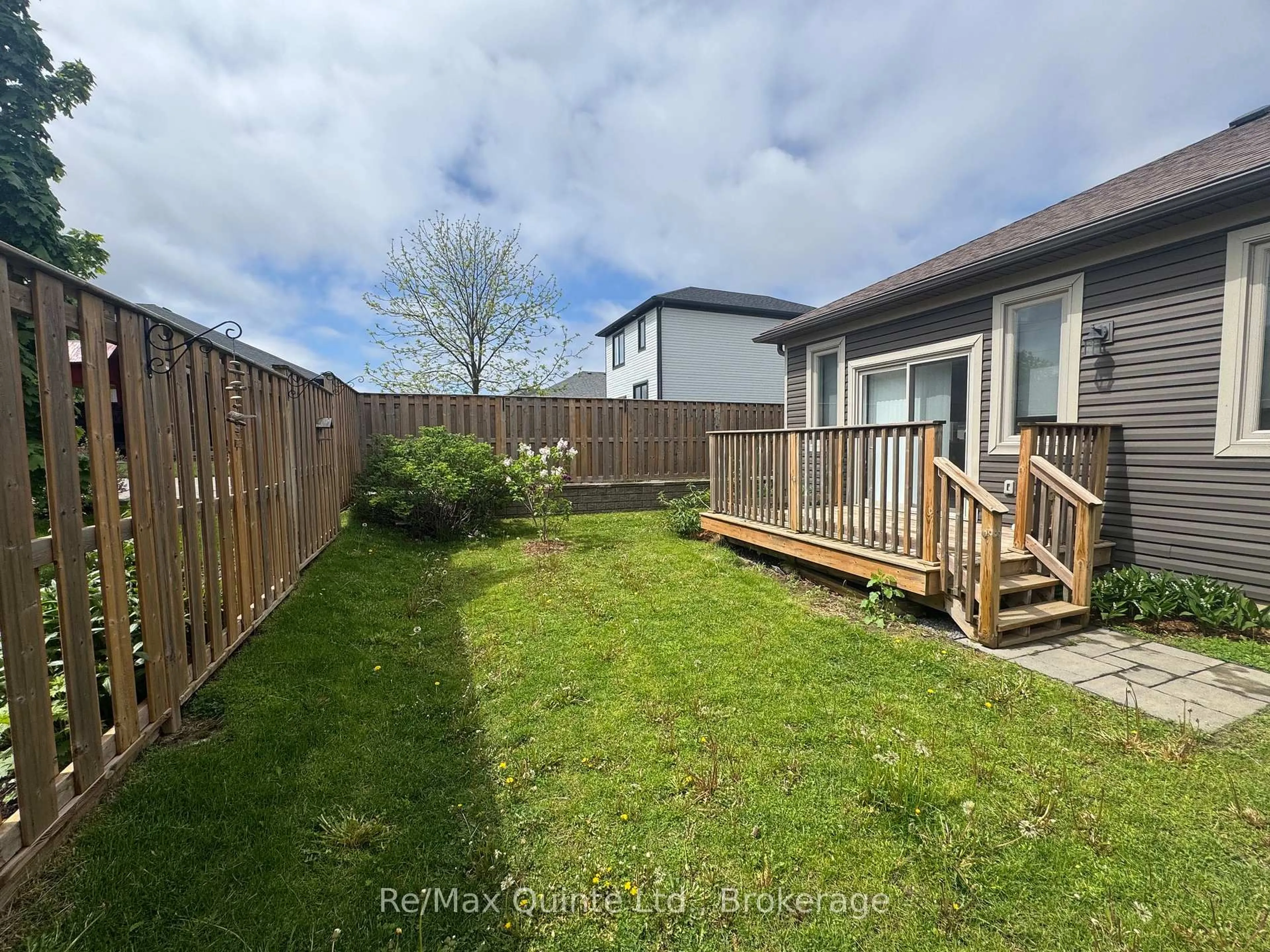 A pic from outside/outdoor area/front of a property/back of a property/a pic from drone, water/lake/river/ocean view for 28 Curtis St, Prince Edward County Ontario K0K 2T0
