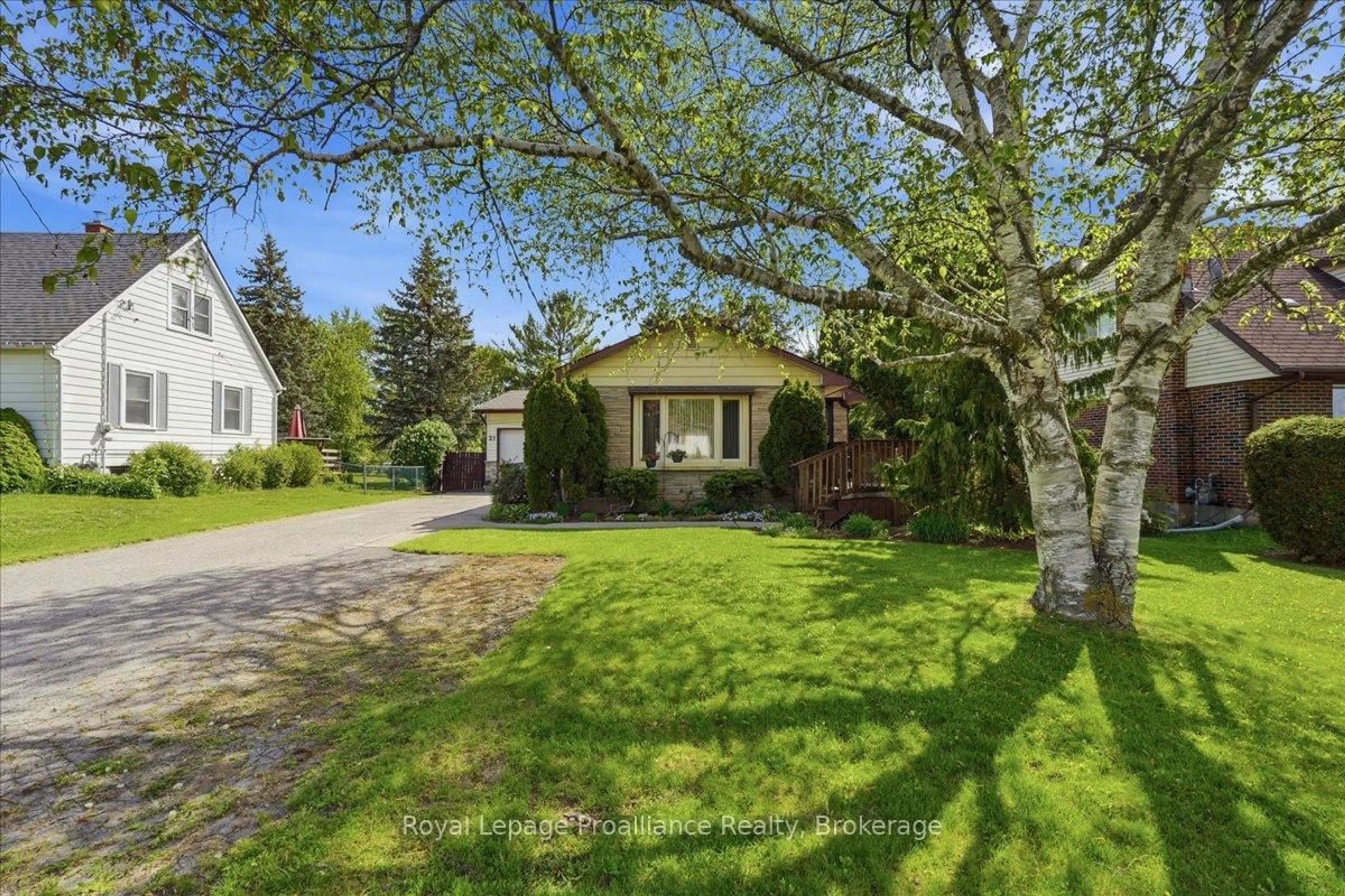 Unknown for 21 Glendale Rd, Belleville Ontario K8P 4H4