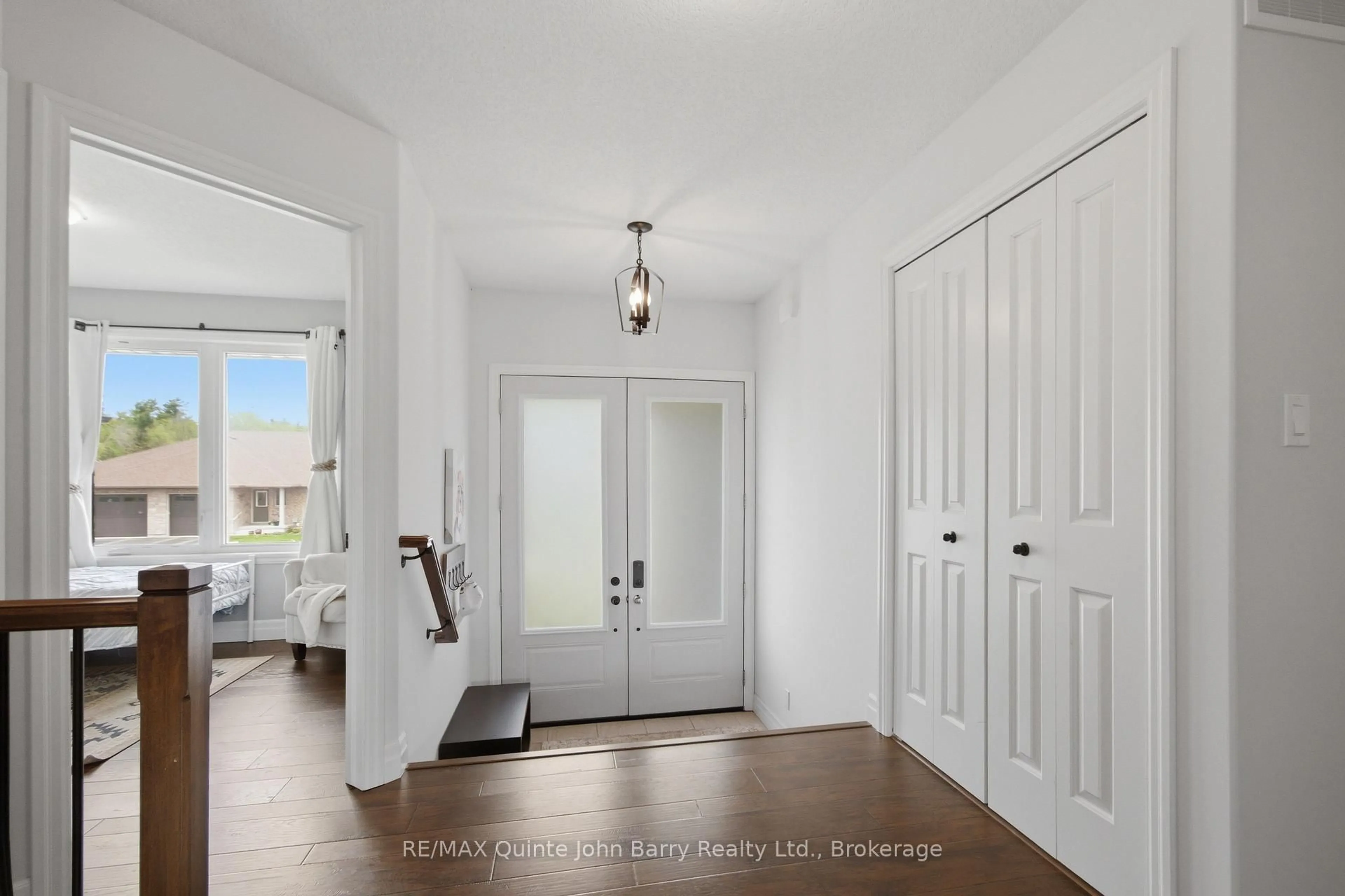 Indoor entryway for 8 Liberty Cres, Quinte West Ontario K8V 0G2