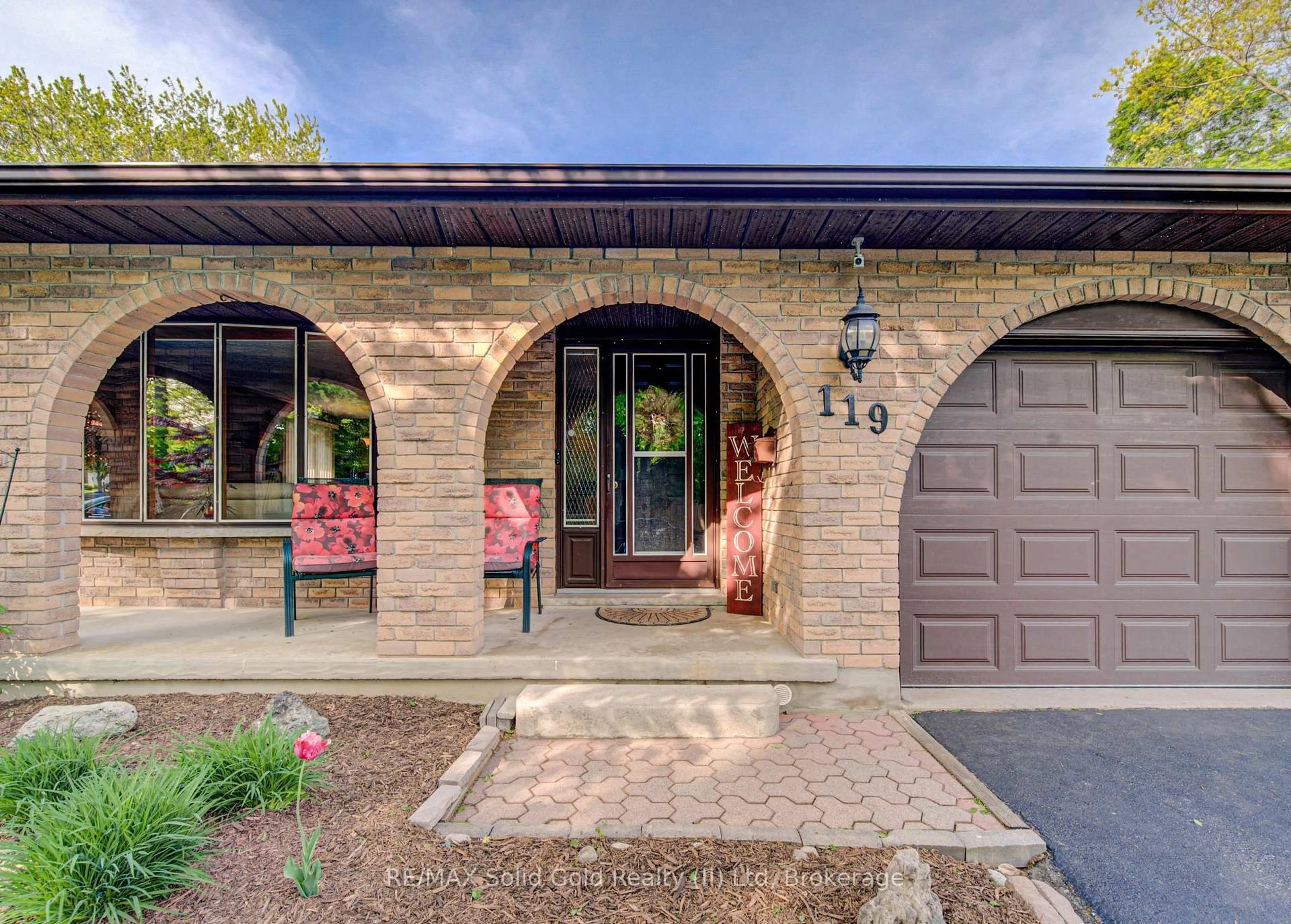 Home with brick exterior material, street for 119 Martinglen Cres, Kitchener Ontario N2E 2A3