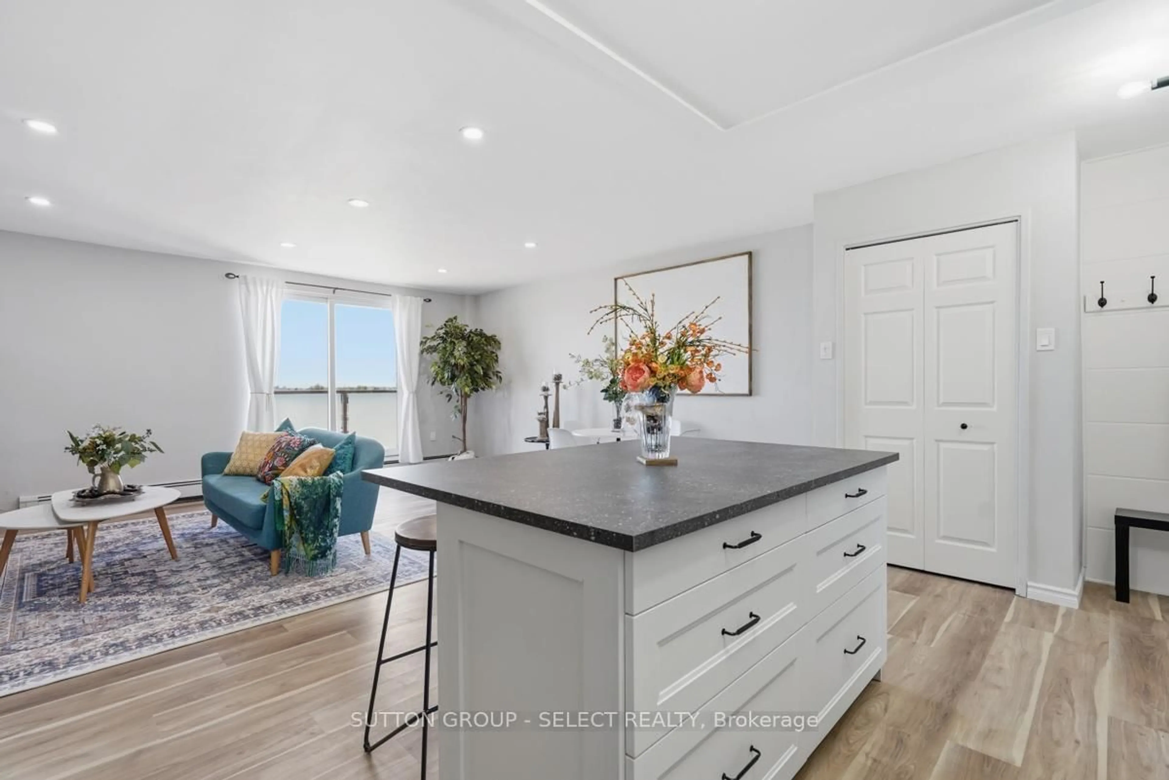 Open concept kitchen, unknown for 583 MORNINGTON AVE Ave #808, London East Ontario N5Y 3E9