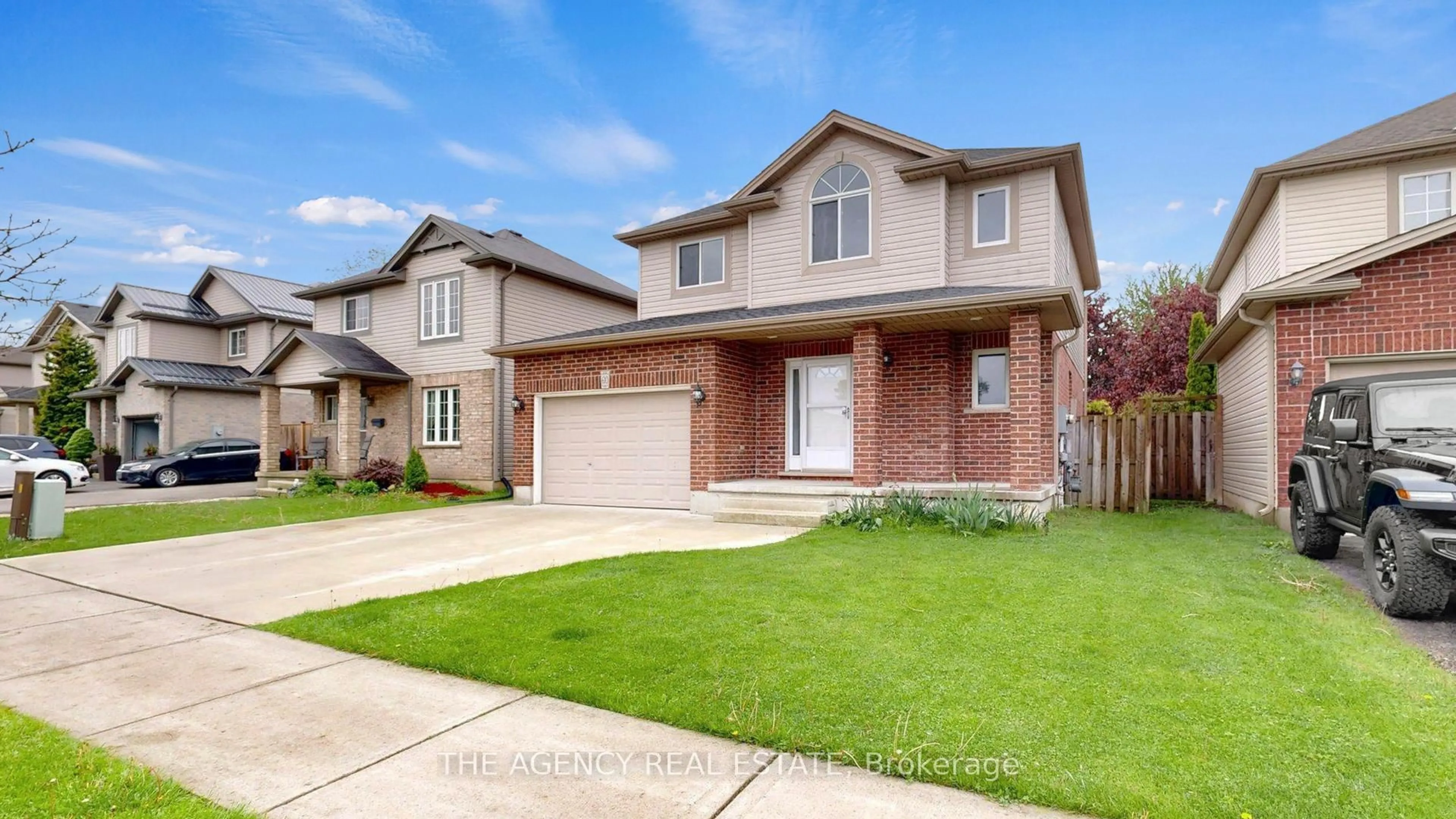 Home with brick exterior material, street for 610 Highview Dr, St. Thomas Ontario N5R 6B4