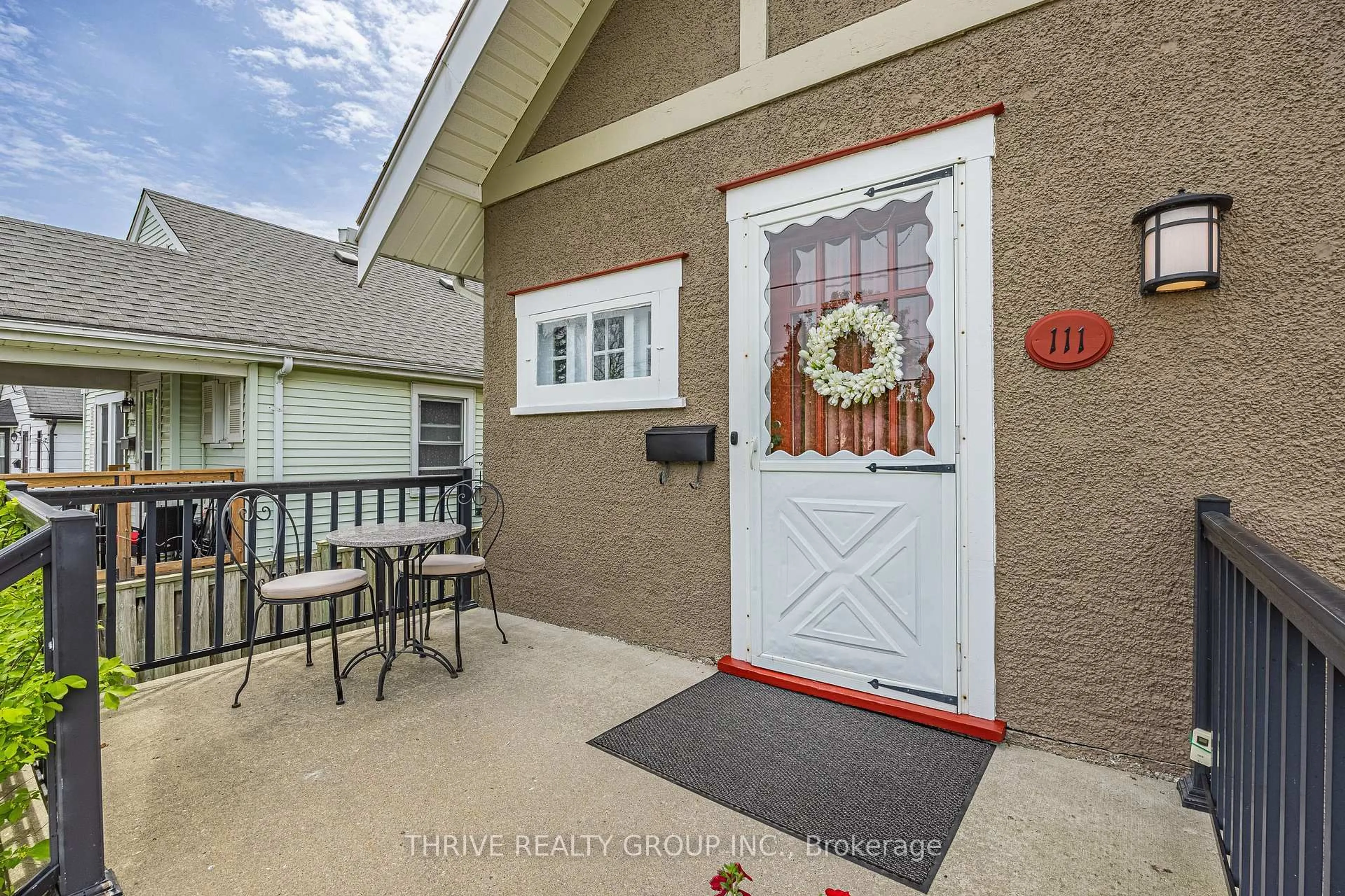Indoor entryway for 111 Alexandra St, London South Ontario N6C 2B3