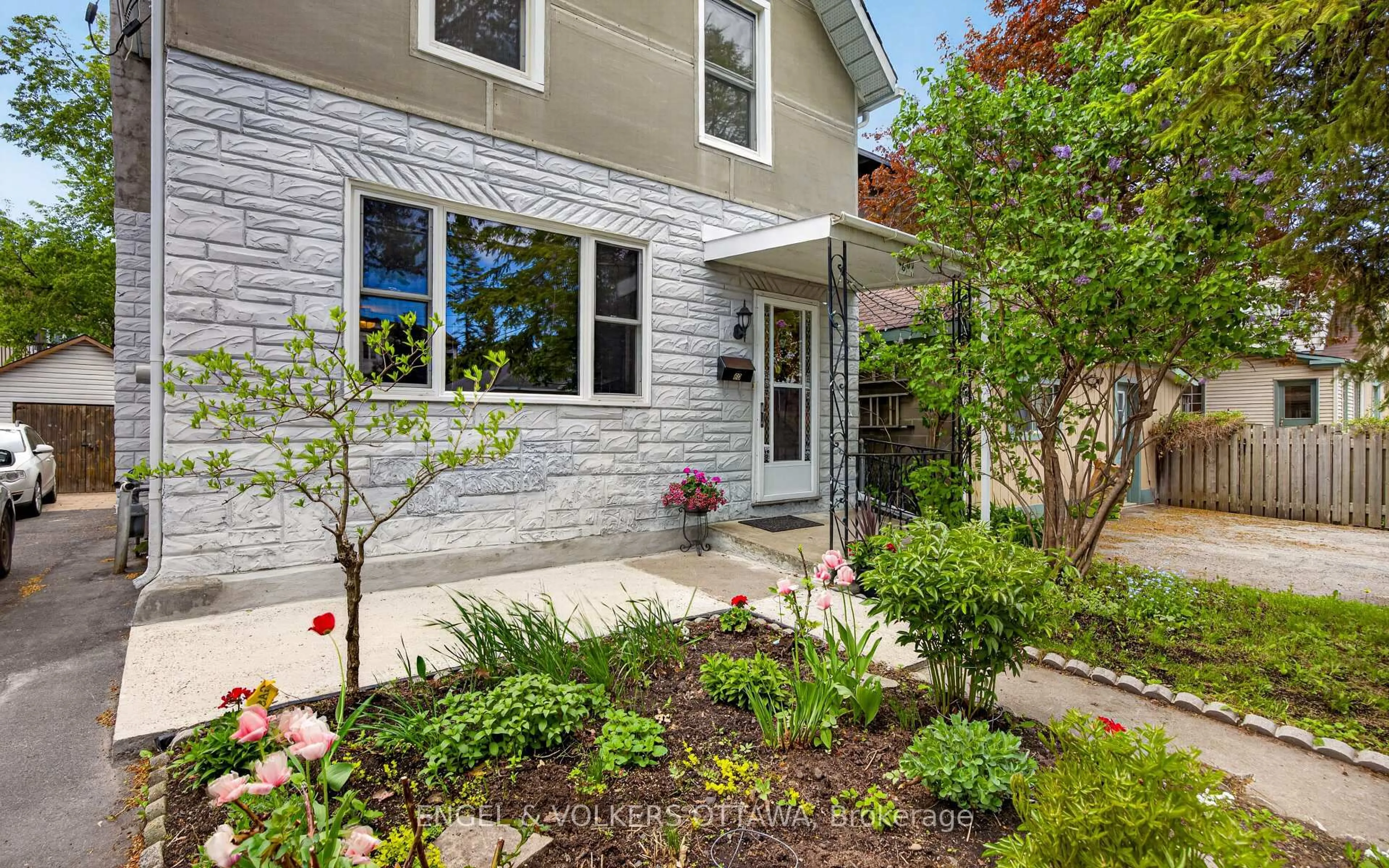 Home with brick exterior material, street for 60 Glynn Ave, Ottawa Ontario K1K 1S8