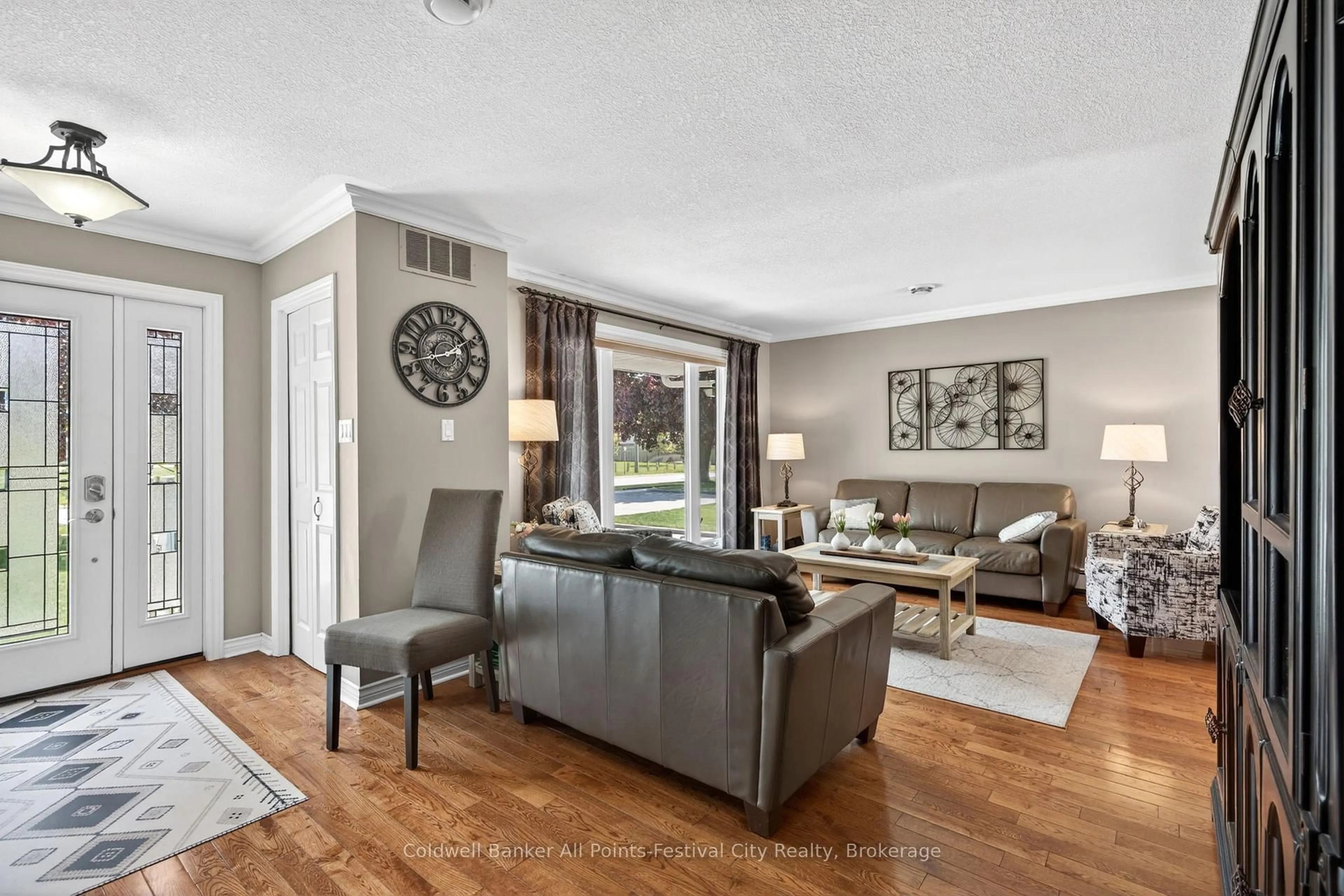 Living room with furniture, unknown for 308 Eldon St, Goderich Ontario N7A 3S1