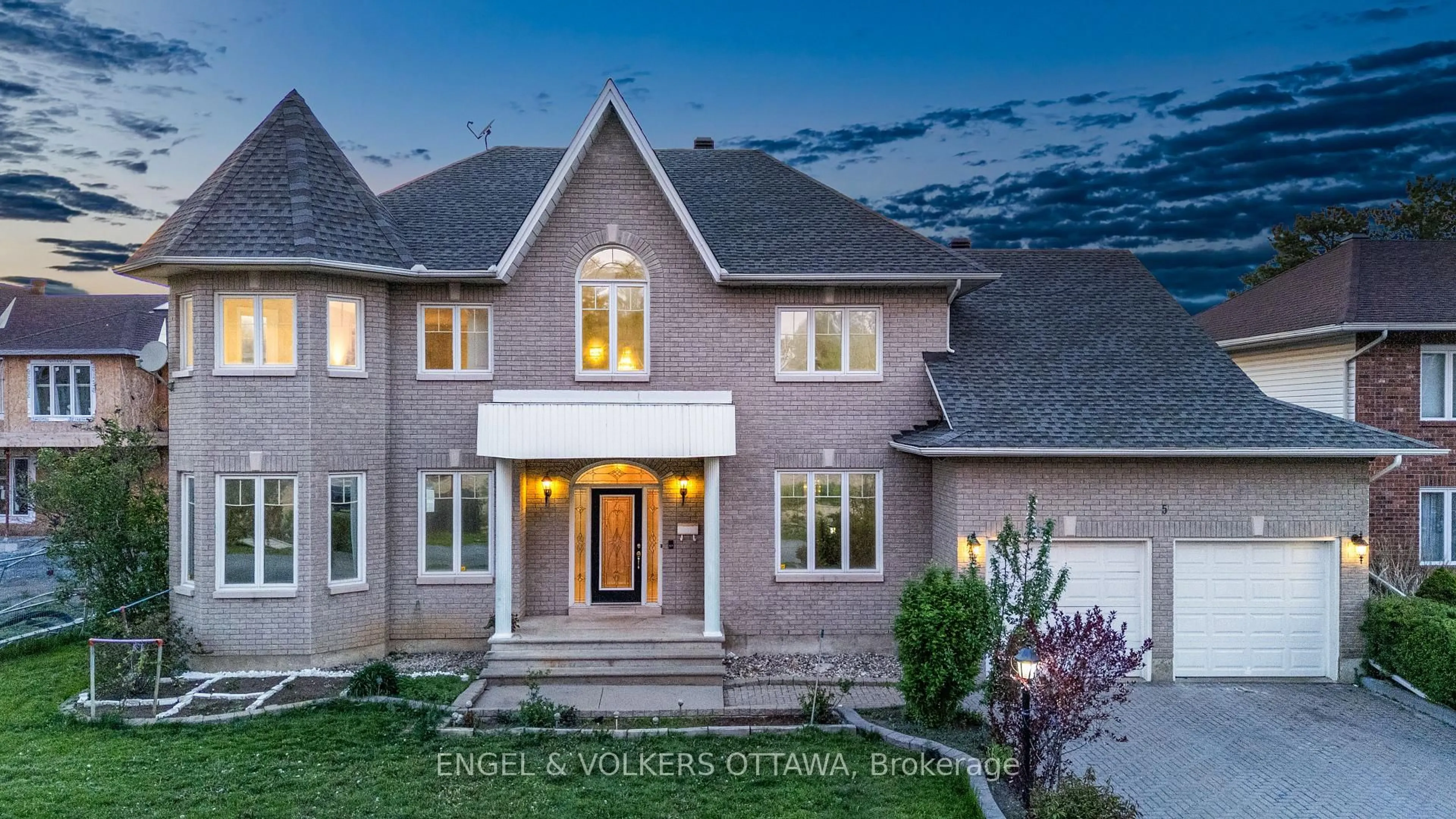 Home with brick exterior material, street for 5 Cassone Crt, Ottawa Ontario K2G 5V6