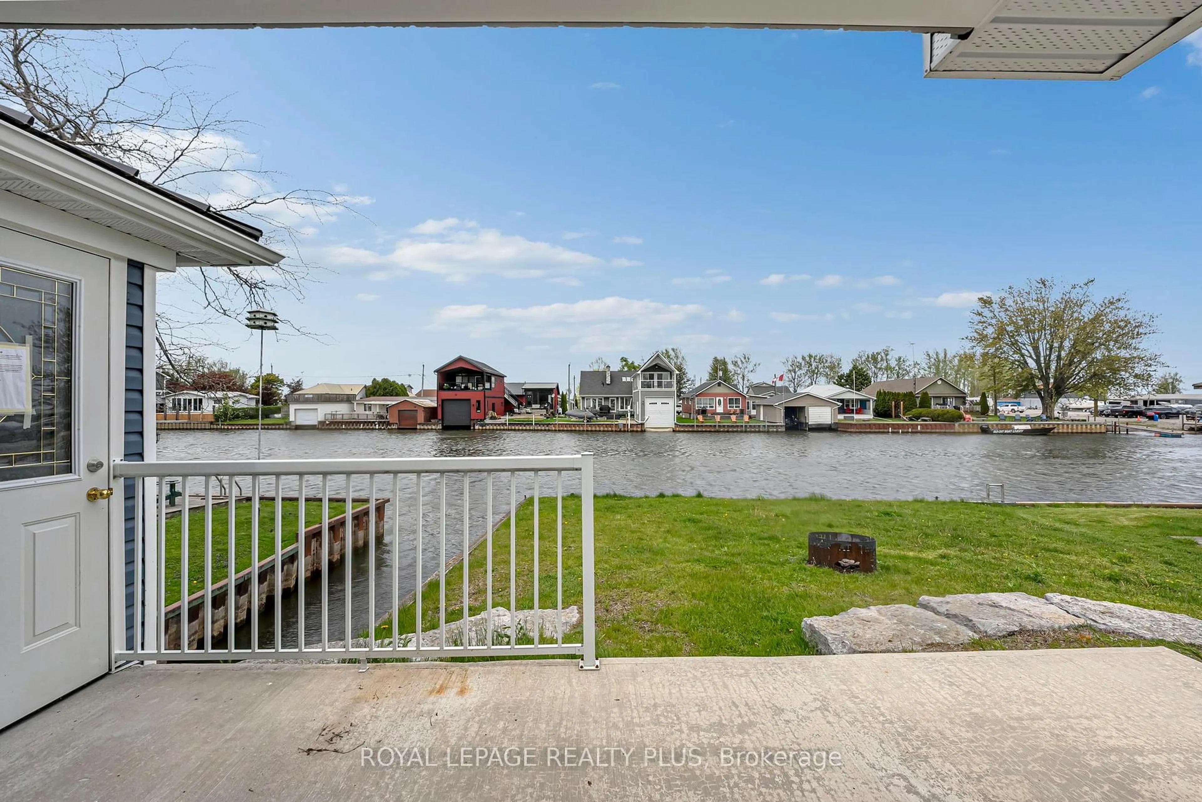 Patio, water/lake/river/ocean view for 36 Dickinson Ave, Norfolk Ontario N0E 1M0