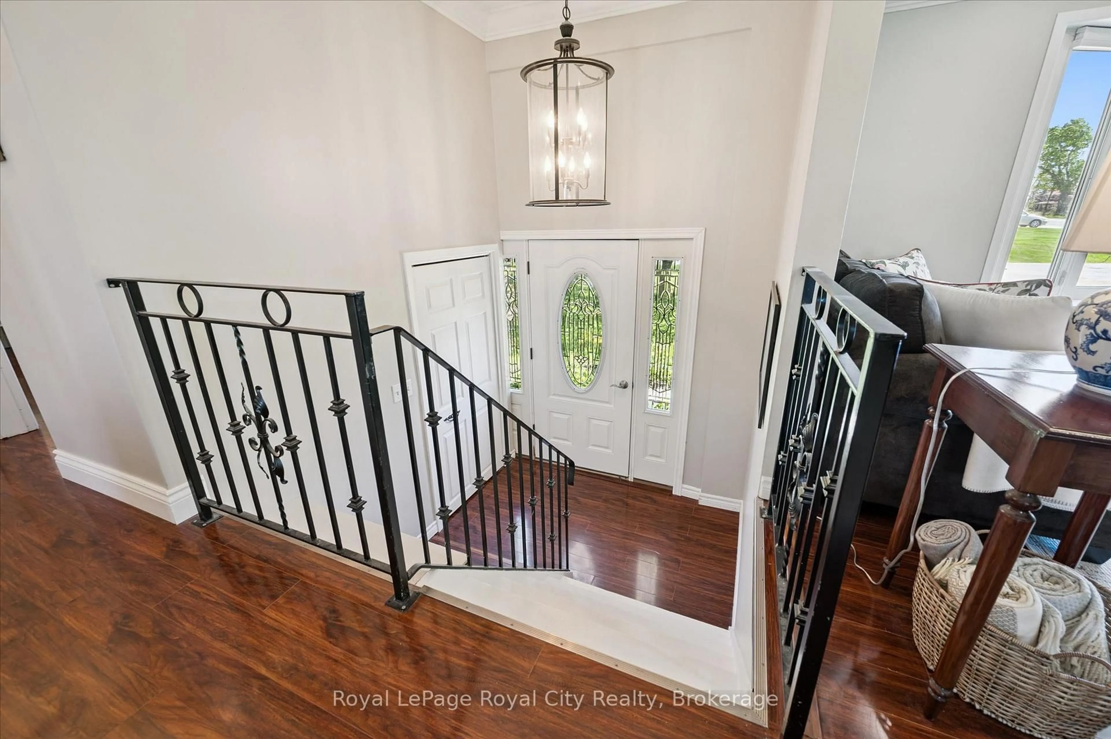 Indoor entryway for 4 Macdonald St, Centre Wellington Ontario N0B 1S0