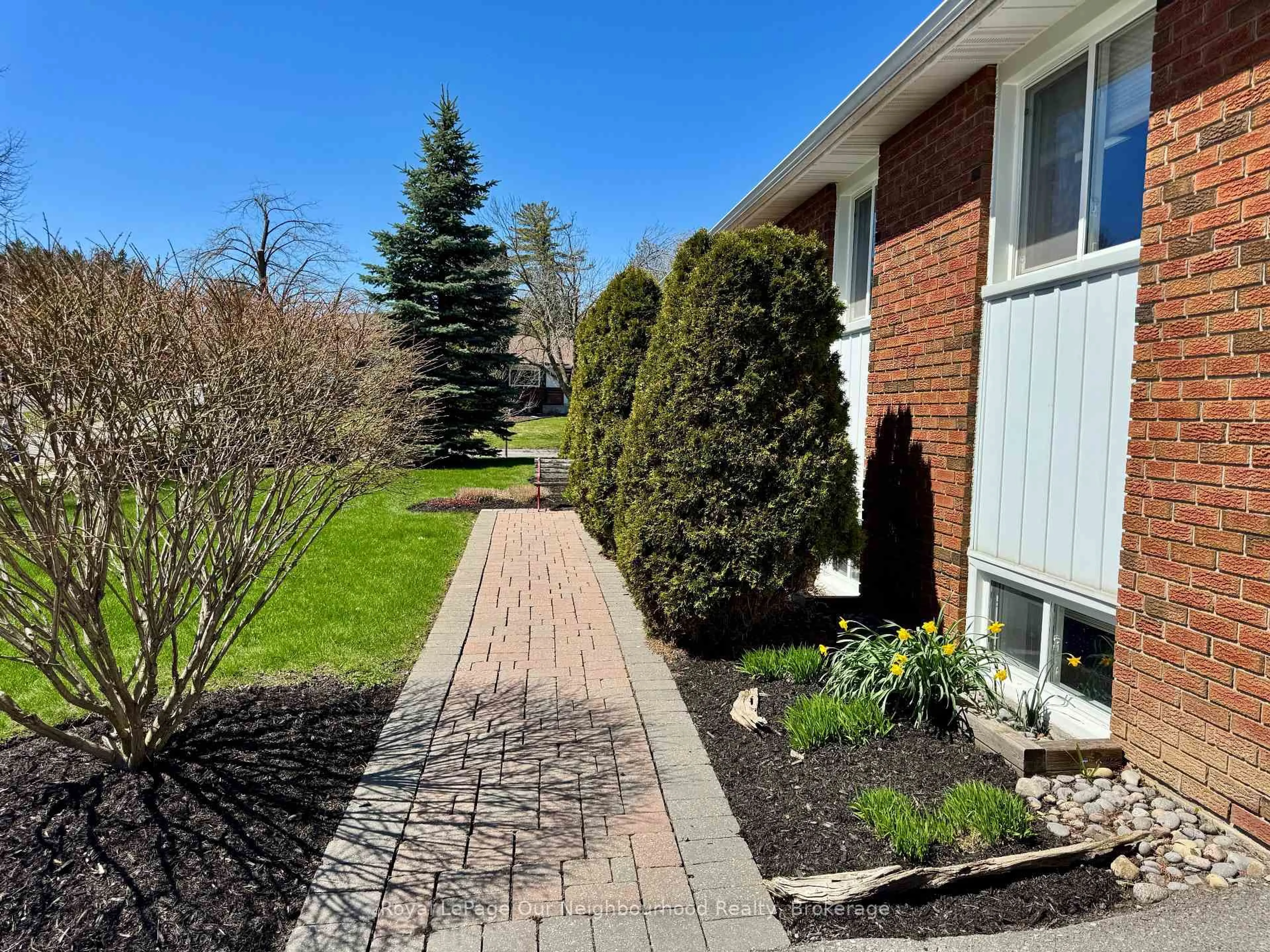 Unknown for 909 Whitefield Dr, Peterborough Ontario K9J 7W1