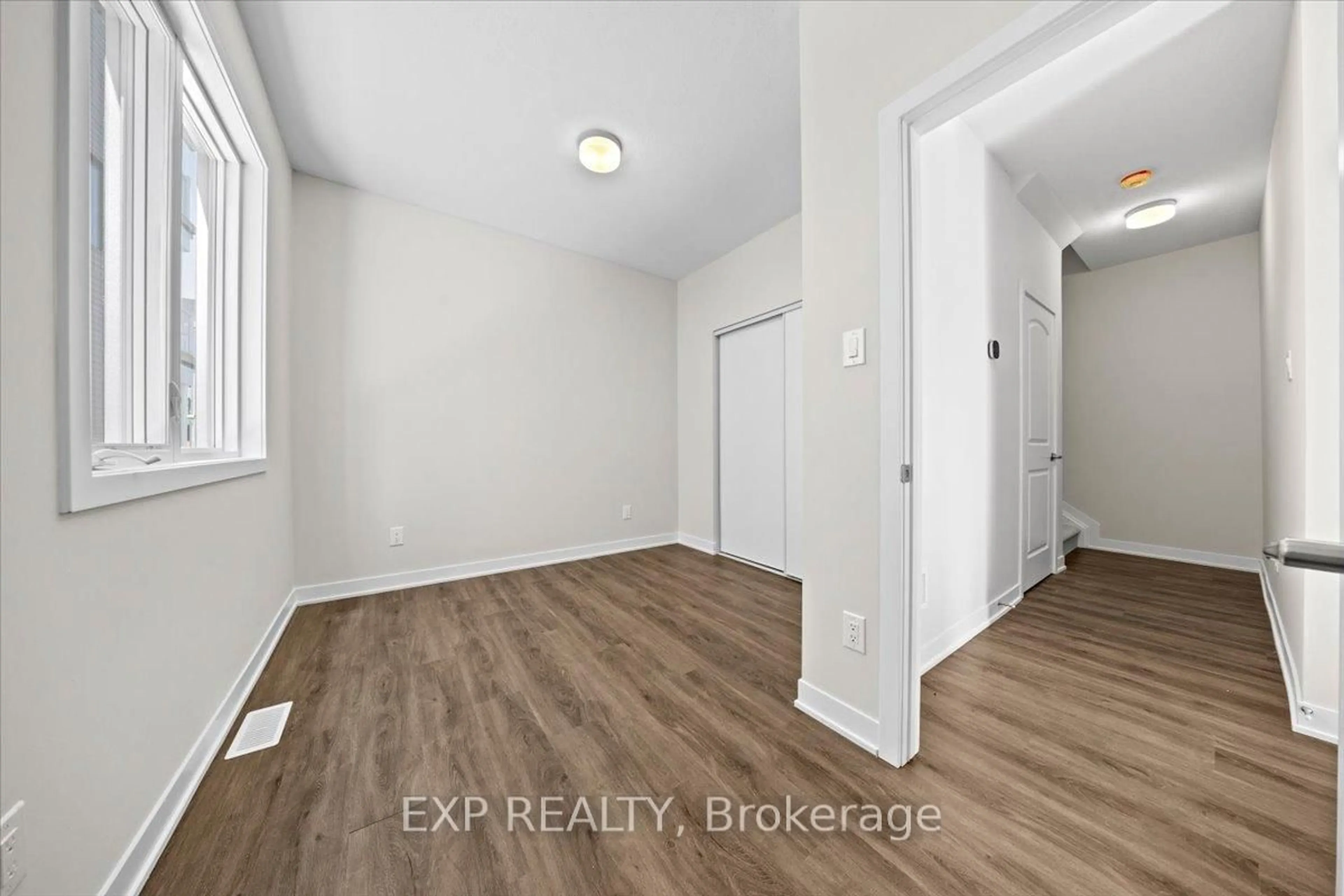 A pic of a room for 314 John Kim Bell Private, Ottawa Ontario K1K 5C2