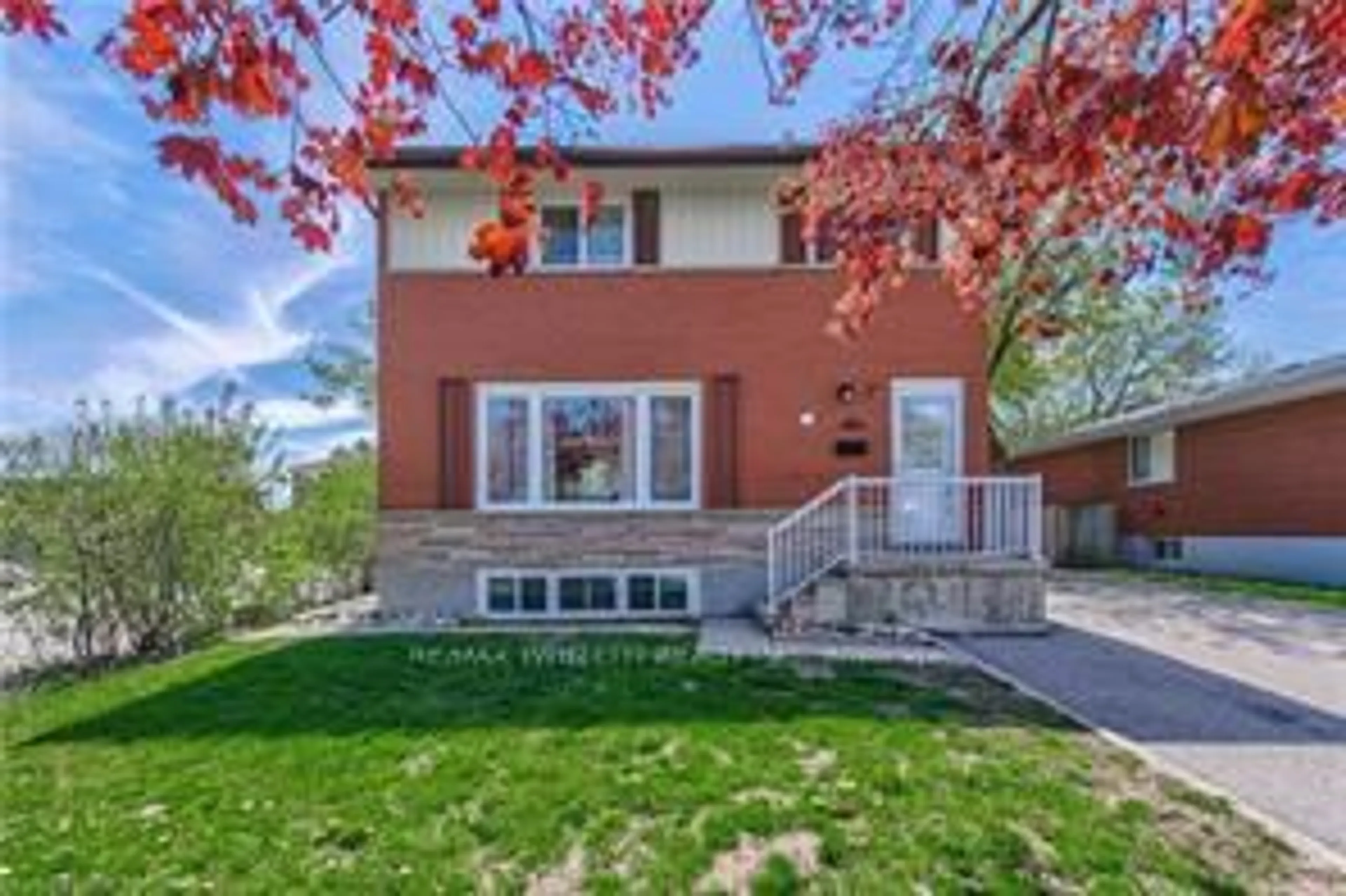 Home with brick exterior material, street for 37 Gottscheer Crt, Kitchener Ontario N2M 3L3