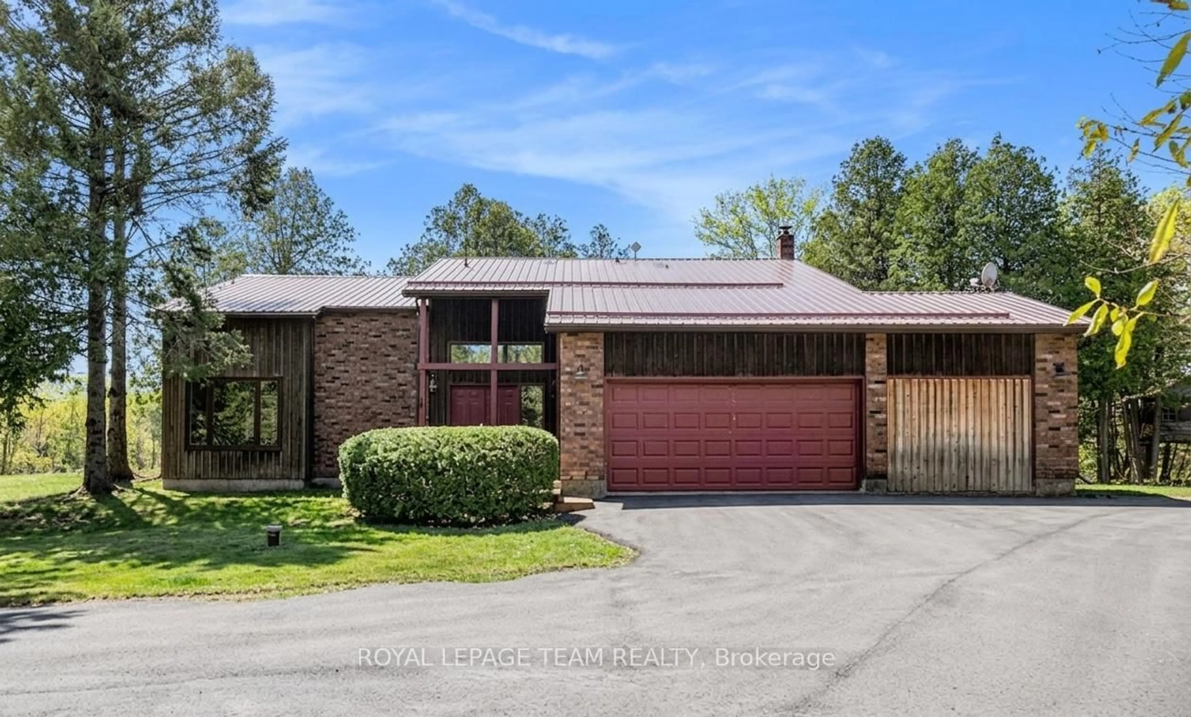 Home with brick exterior material, unknown for 2249 McGovern Rd, North Grenville Ontario K0G 1S0