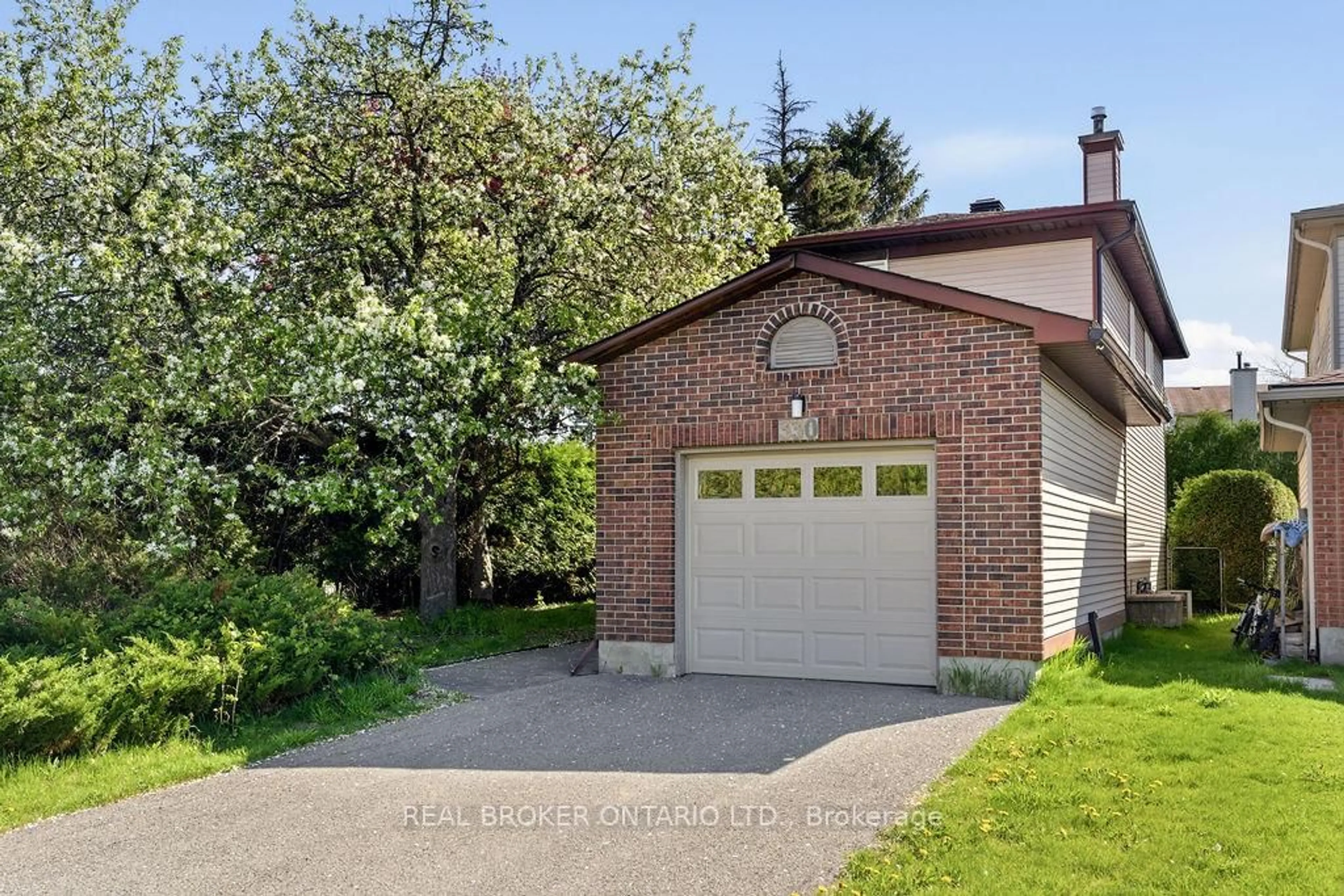 Home with brick exterior material, street for 330 Fernleaf Cres, Orleans Ontario K1E 2Z4
