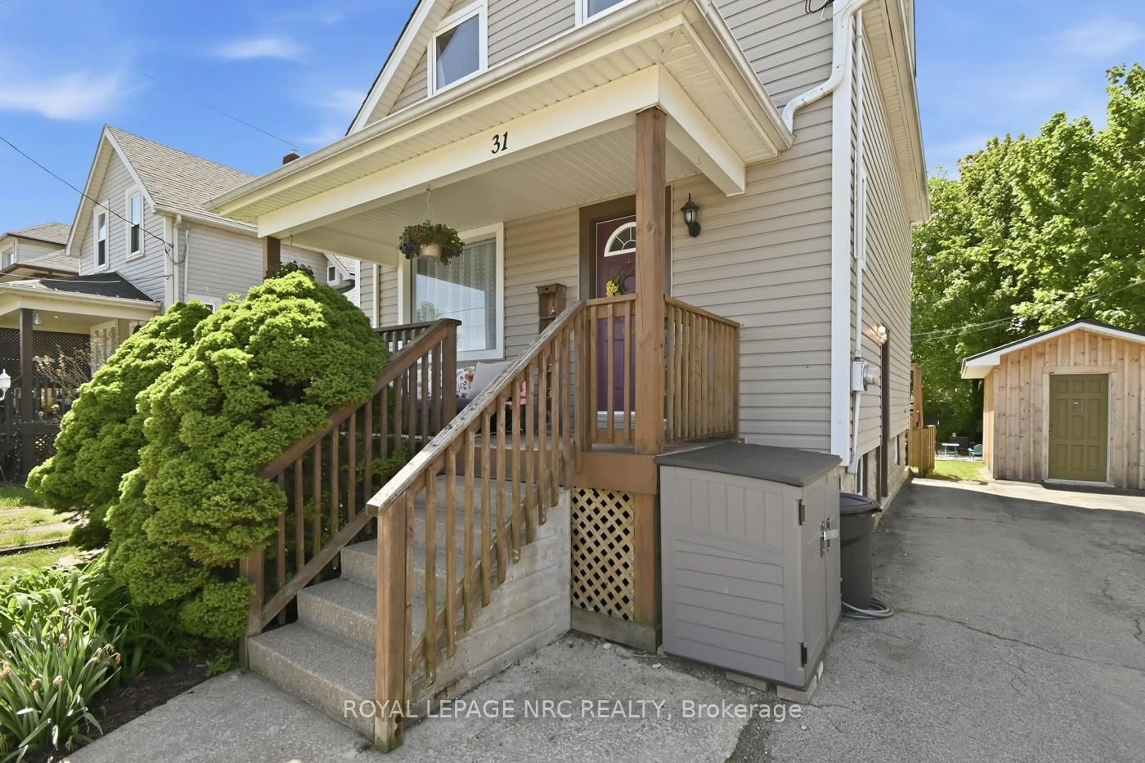 Unknown for 31 CHRISTMAS St, Port Colborne Ontario L3K 1M3