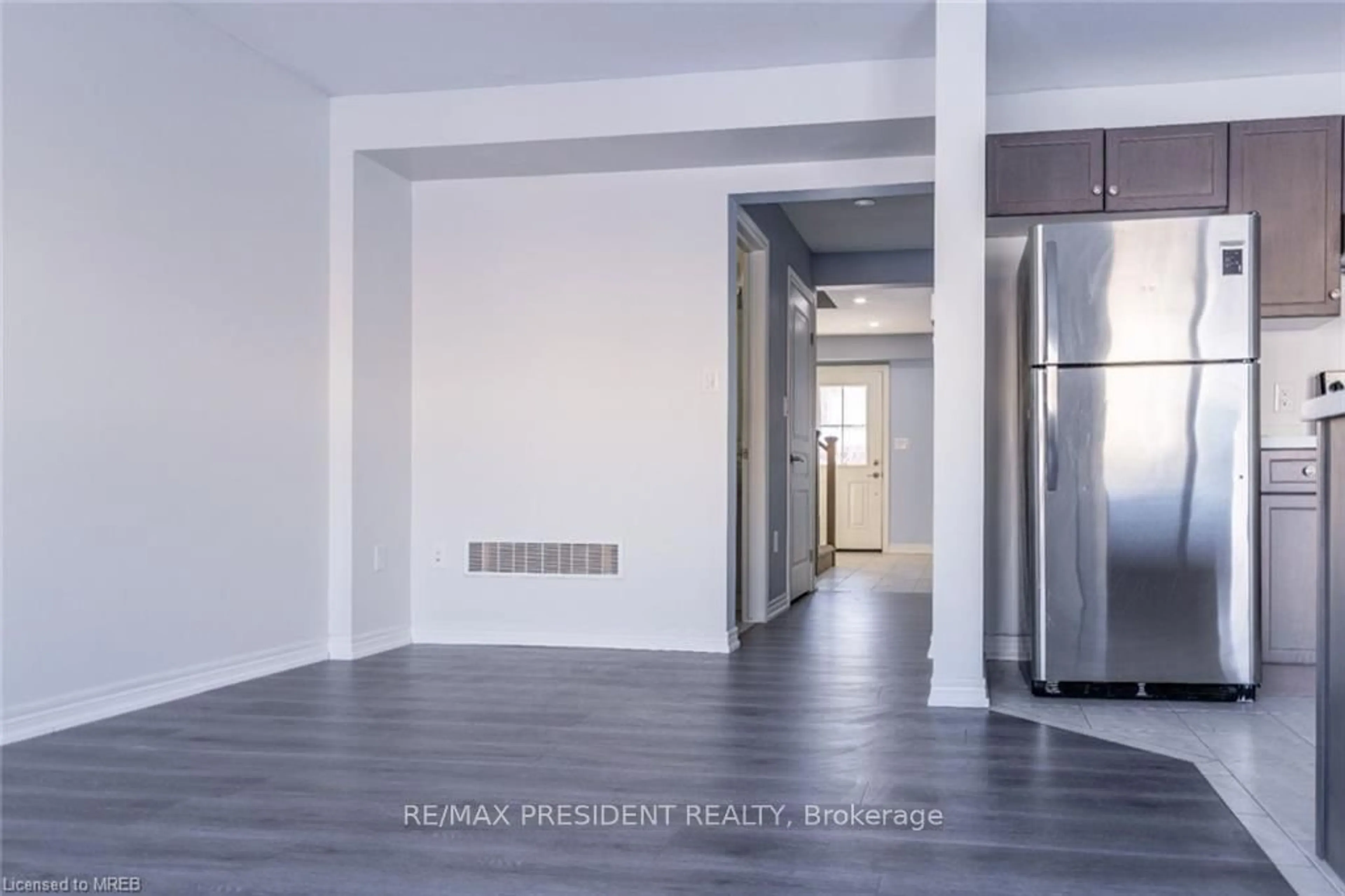 A pic of a room for 80 Monarch St, Welland Ontario L3C 0E6