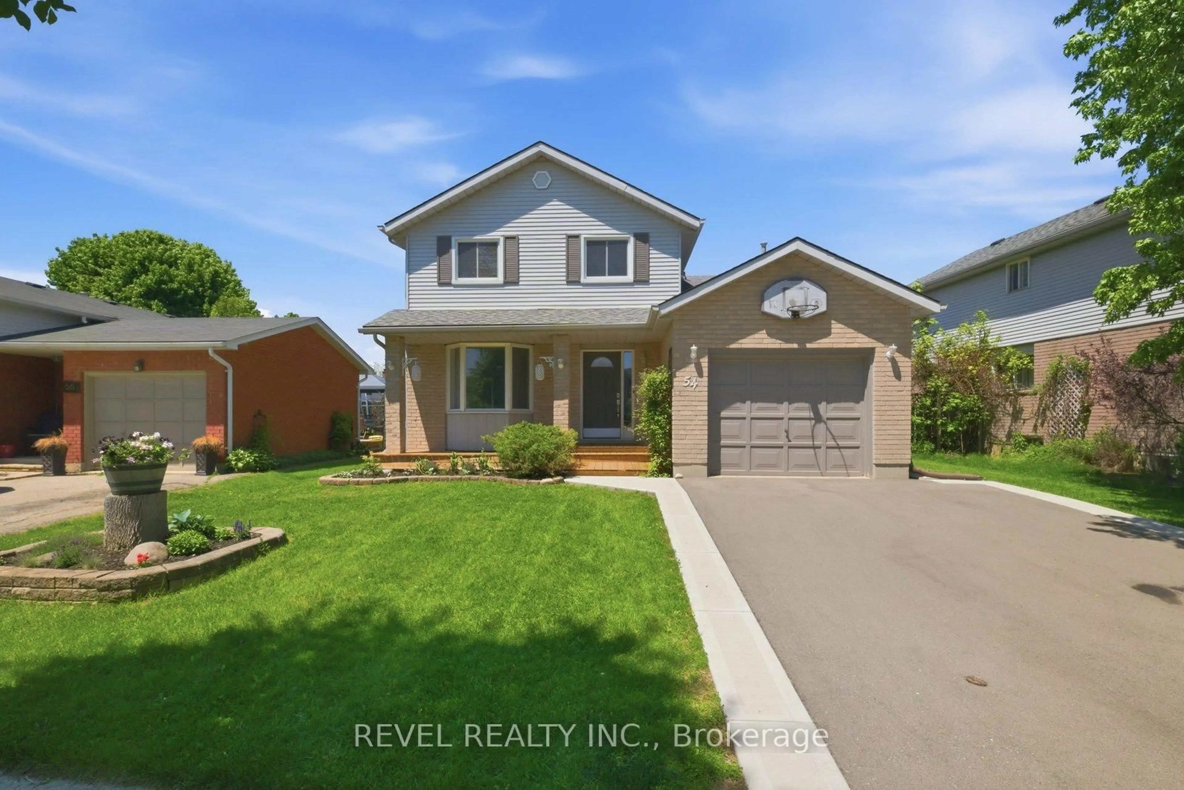 Home with vinyl exterior material, street for 54 Gillin Rd, Brantford Ontario N3P 1X2