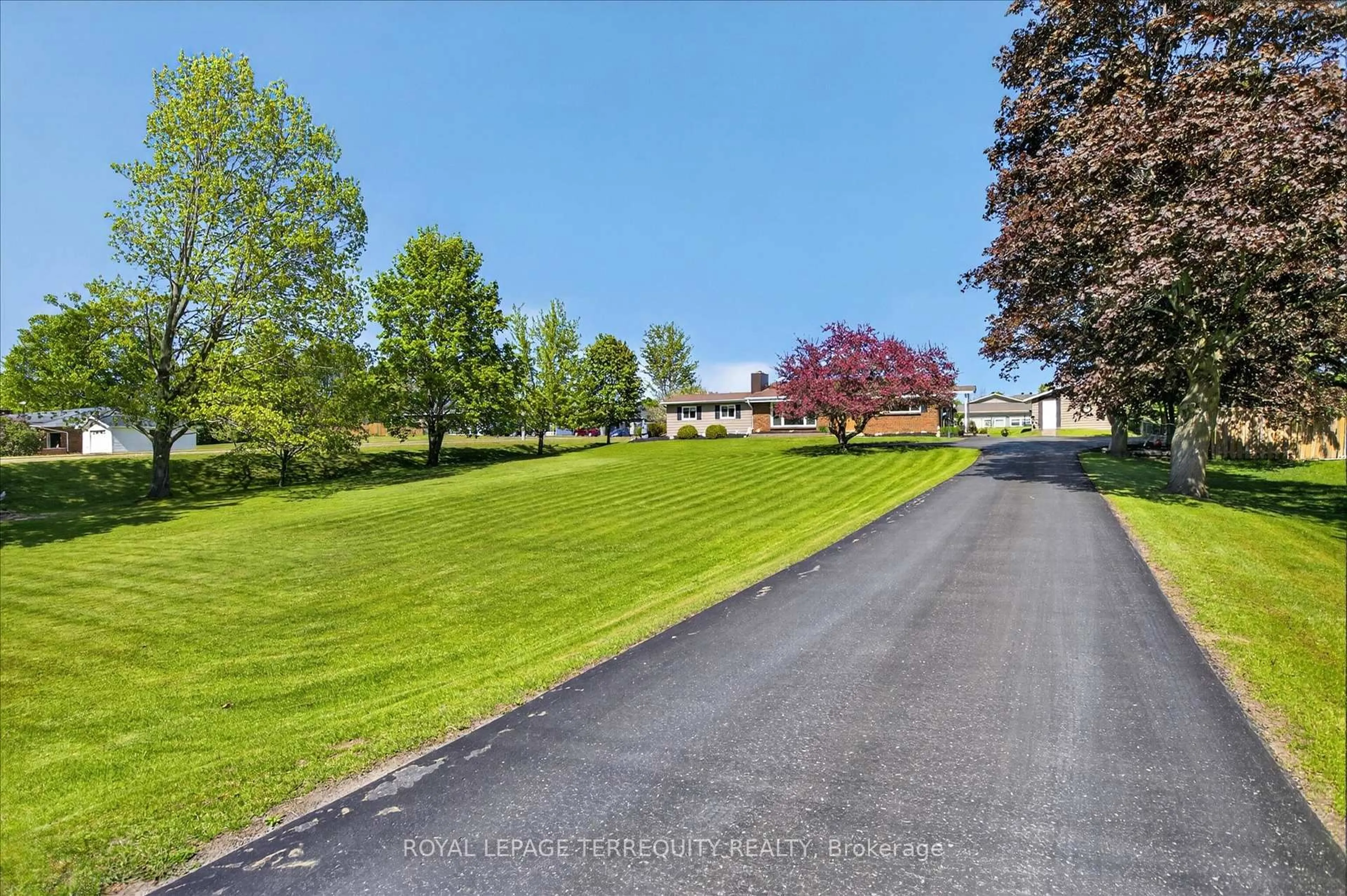 A pic from outside/outdoor area/front of a property/back of a property/a pic from drone, street for 12 Concession St, Havelock-Belmont-Methuen Ontario K0L 1Z0