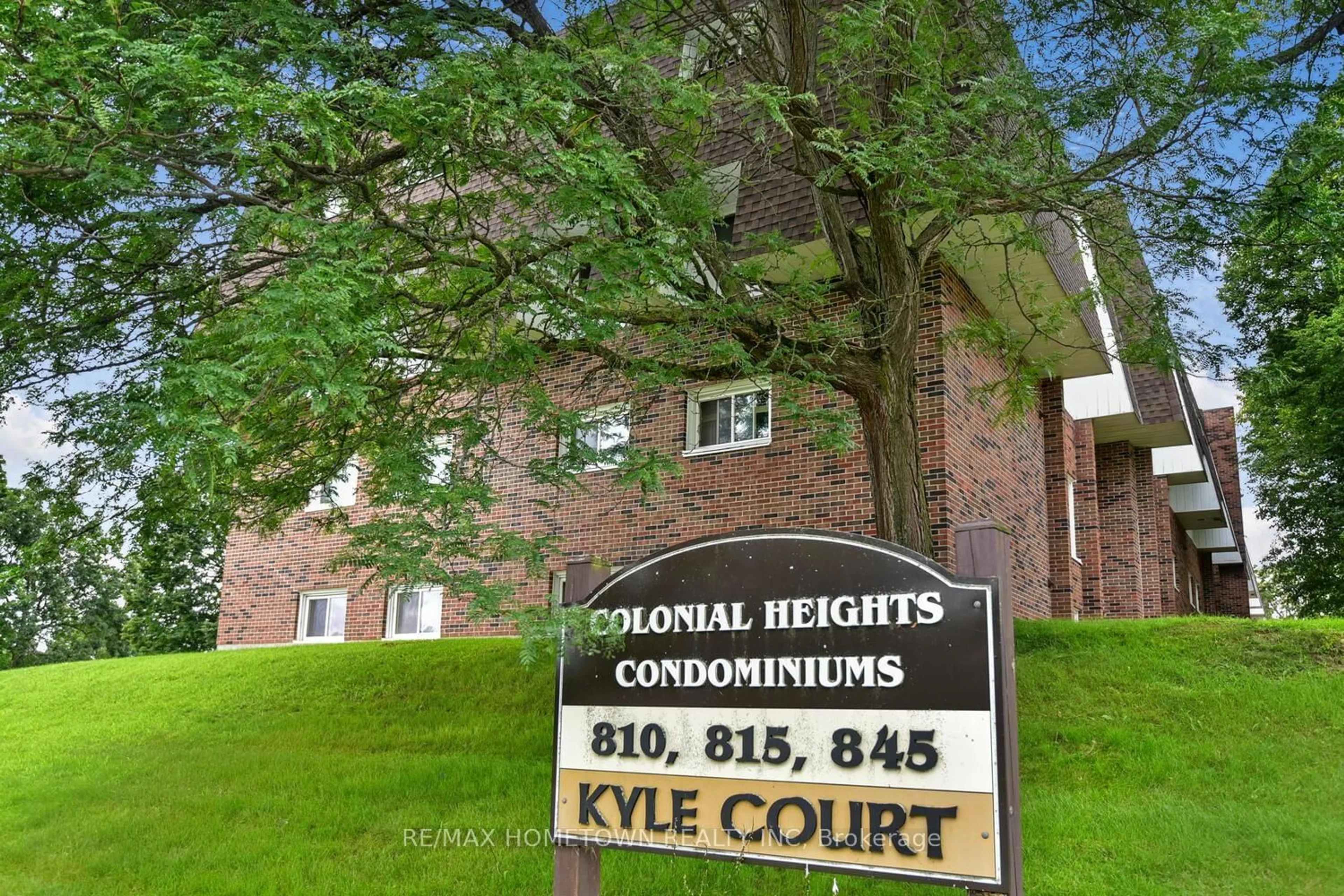 Unknown for 810 Kyle Crt #202, Brockville Ontario K6V 6H6