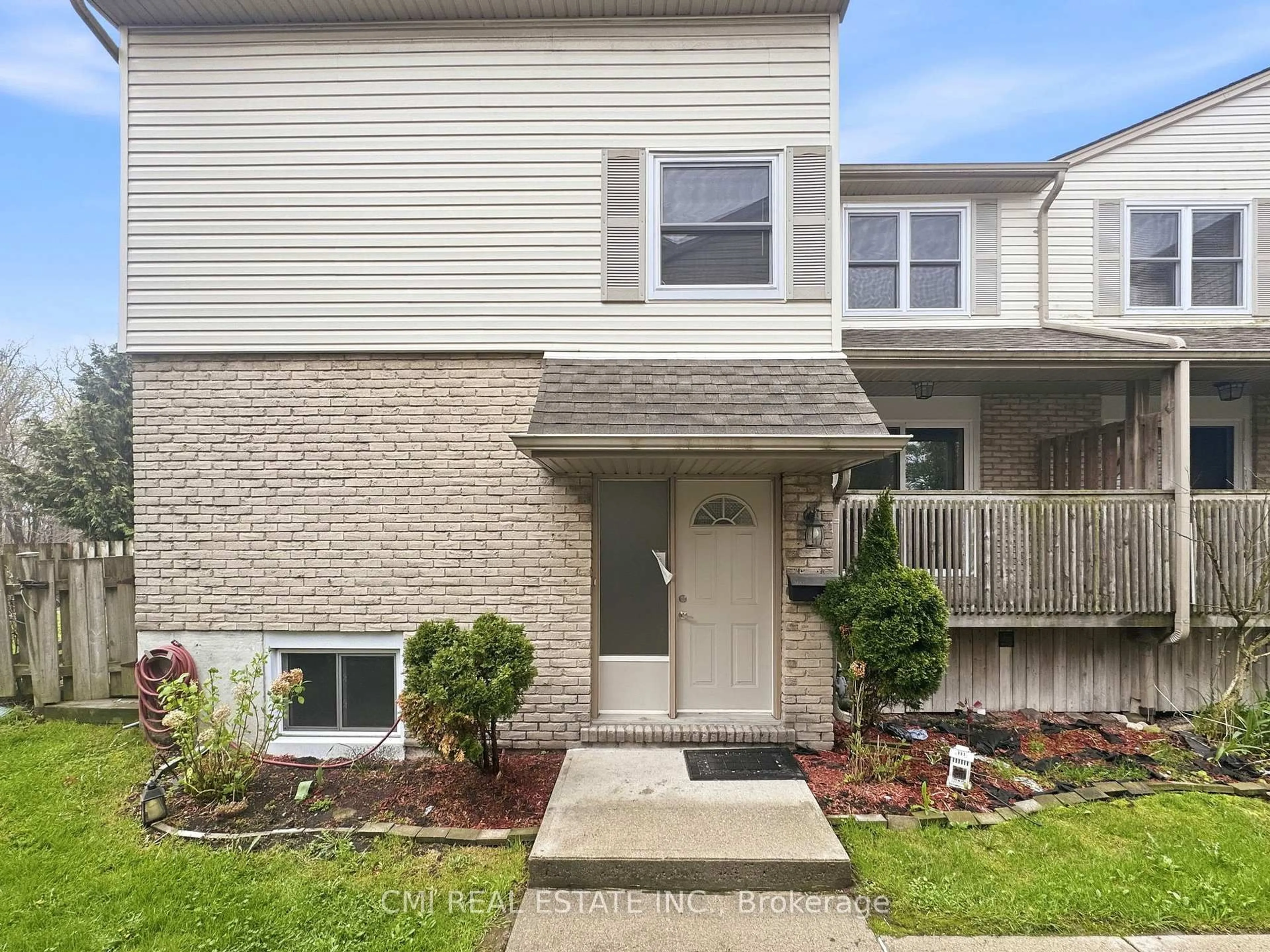 Unknown for 1300 Upper Ottawa St #44, Hamilton Ontario L8W 1M8