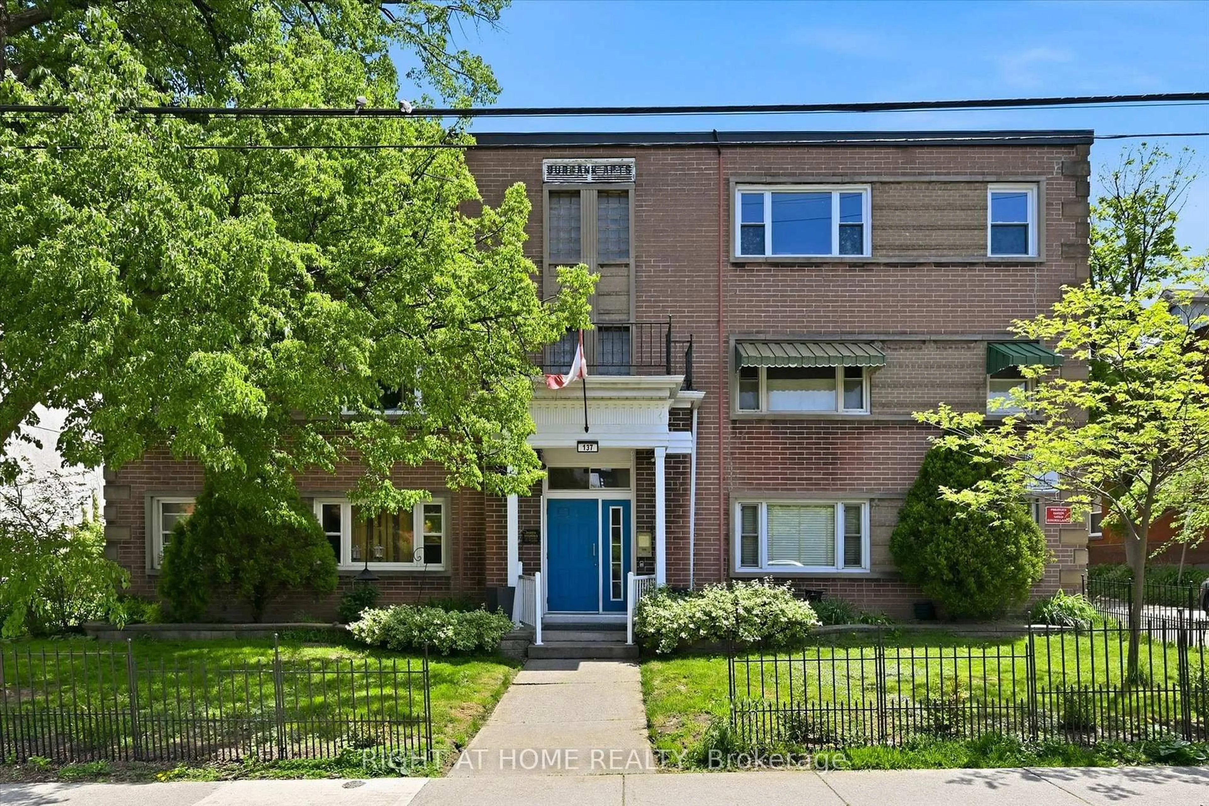 Unknown for 137 Emerald St #28, Hamilton Ontario L8N 2V4
