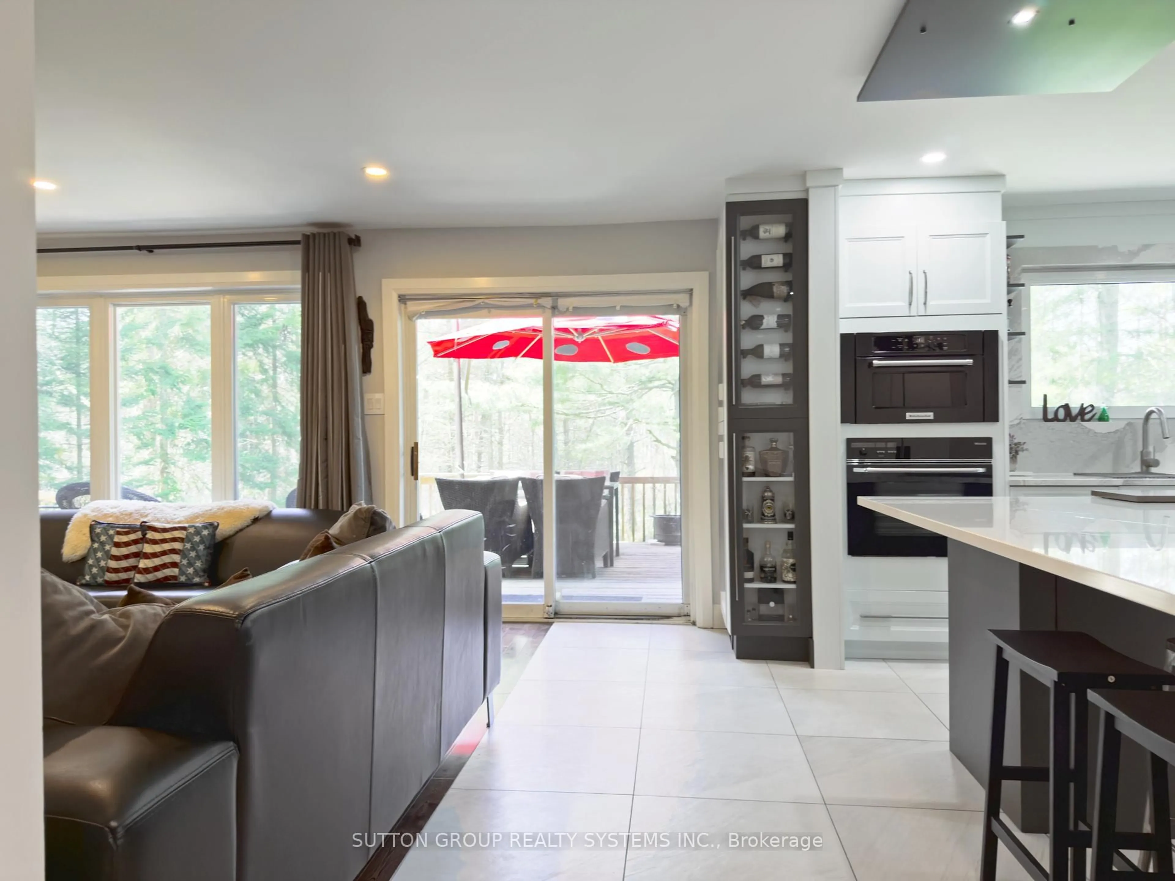 Open concept kitchen, ceramic/tile floor for 1018 Whites Rd, Muskoka Lakes Ontario P0B 1J0