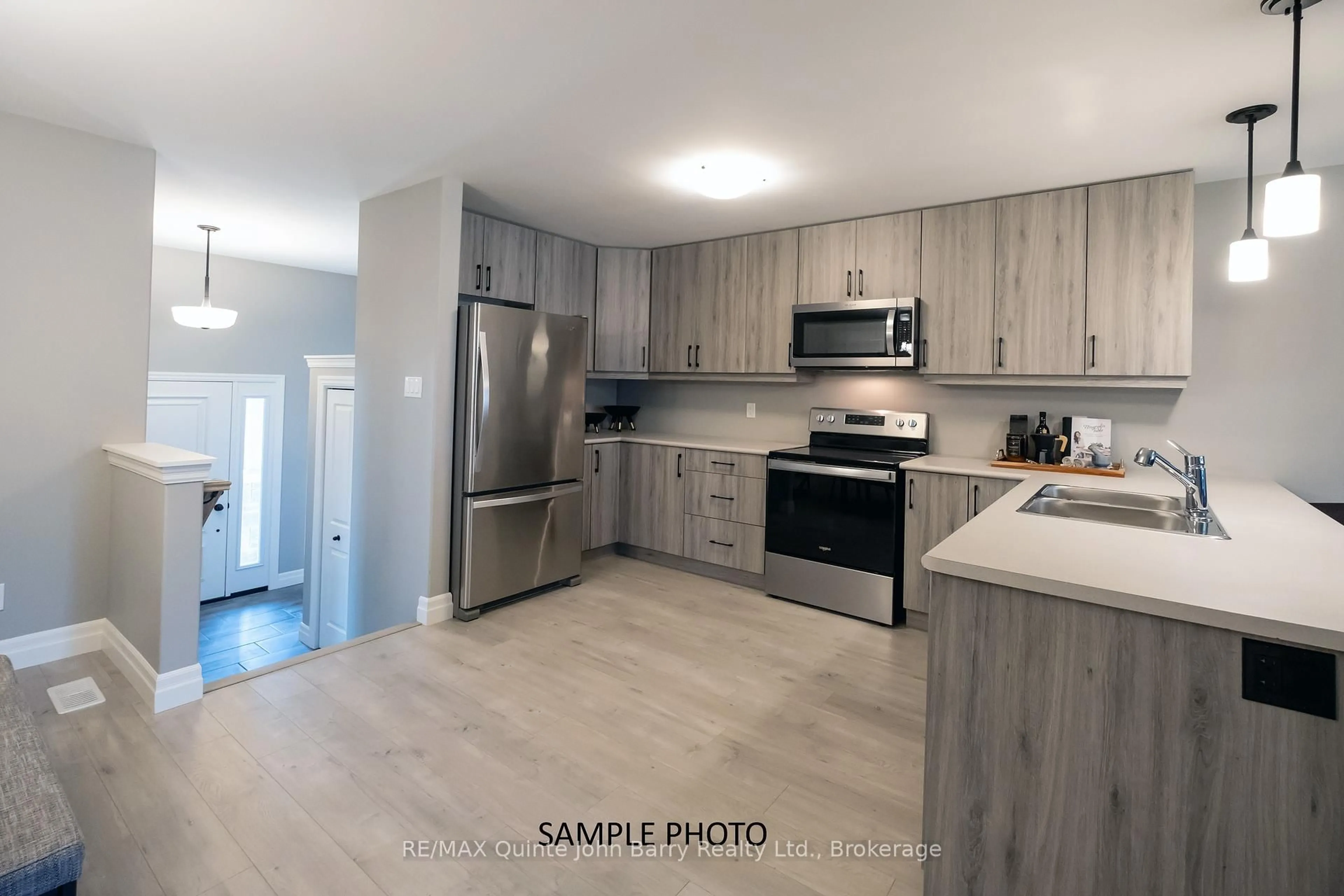 Open concept kitchen, wood/laminate floor for 39 Parkland Circ #Lot 44, Quinte West Ontario K8V 0R3