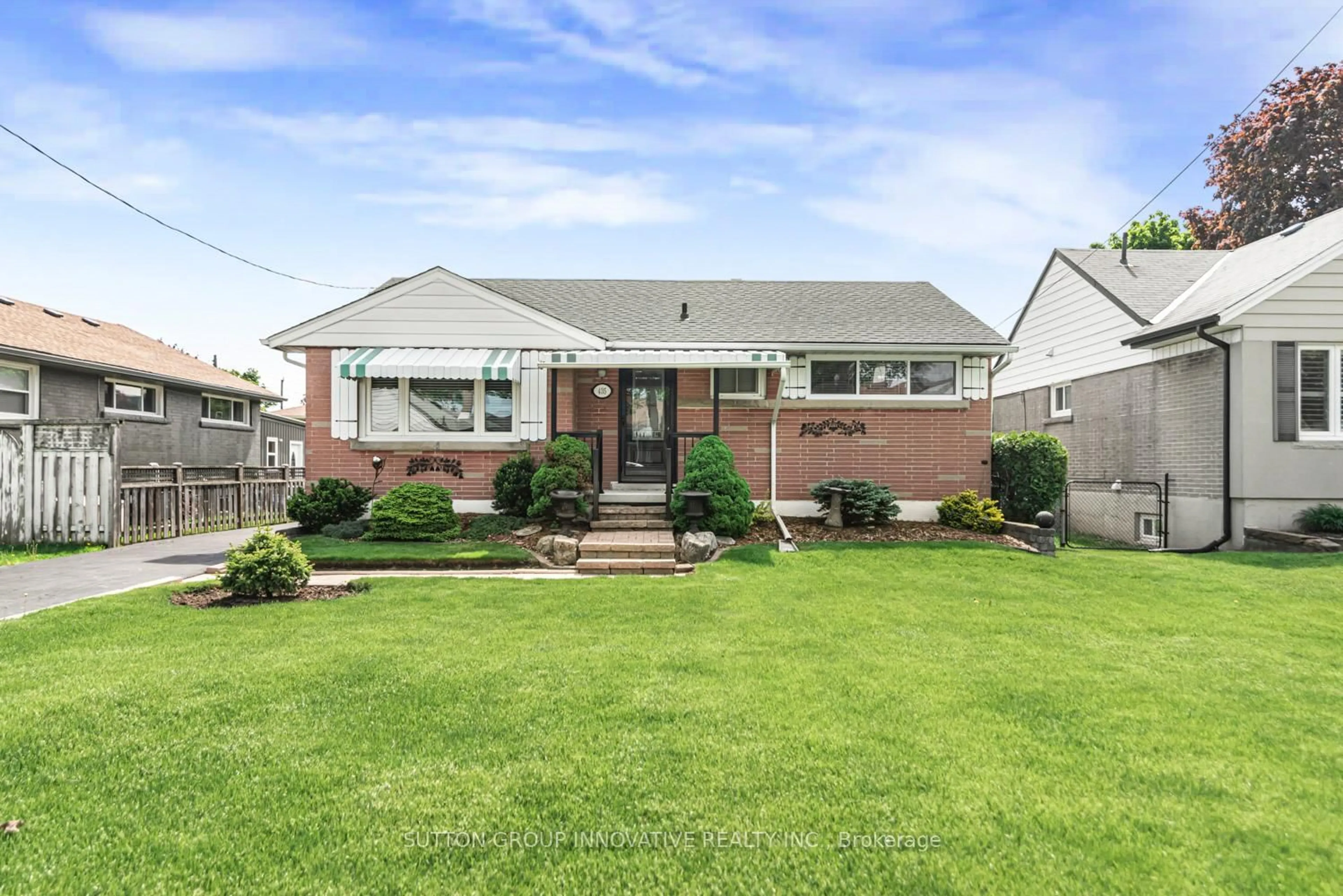 Home with brick exterior material, street for 435 East 36th St, Hamilton Ontario L8V 4A4