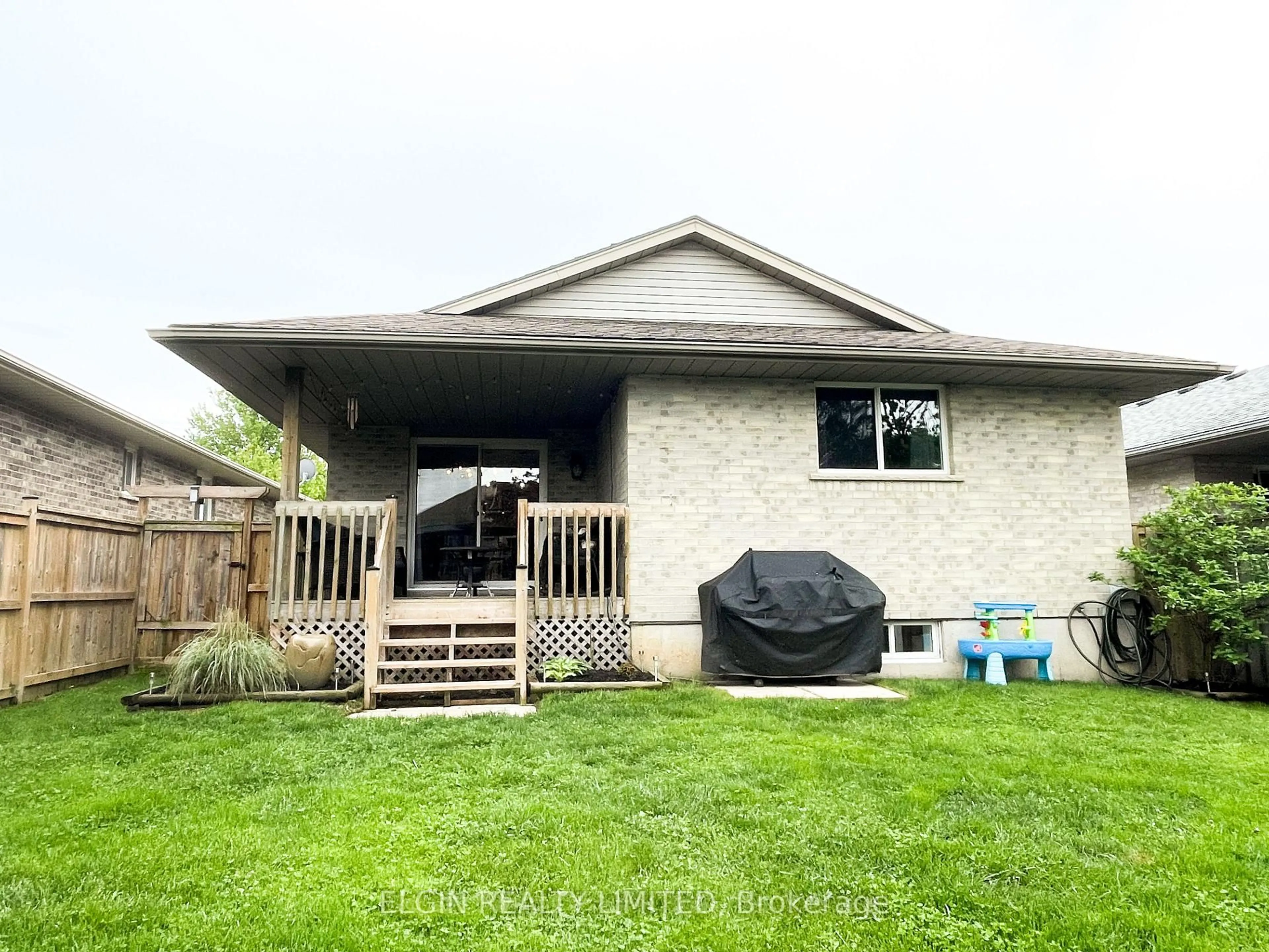 Unknown for 629 HIghview Dr, St. Thomas Ontario N5H 3W3