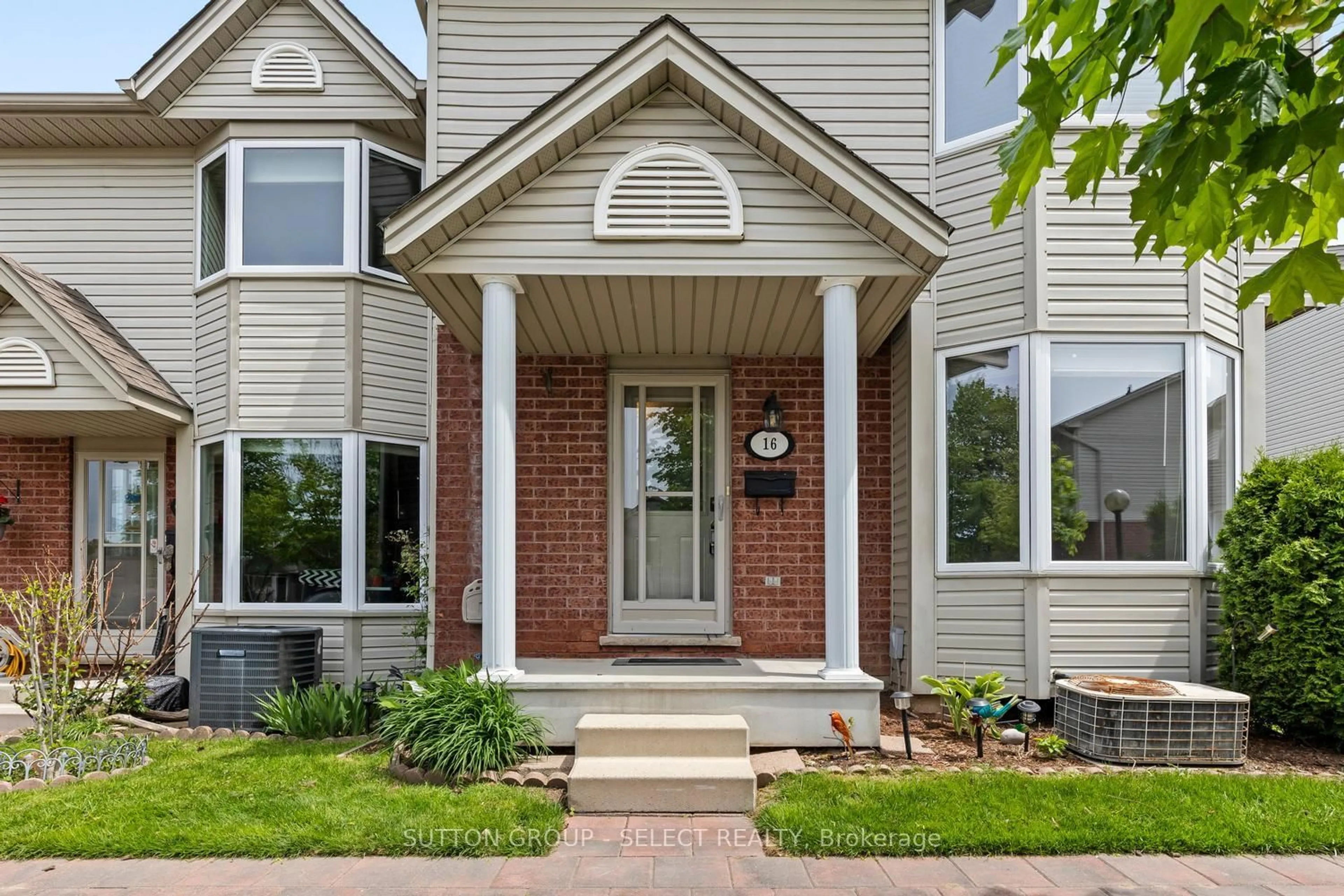 Home with brick exterior material, street for 20 Kernohan Pkwy #16, London South Ontario N6J 4Y3