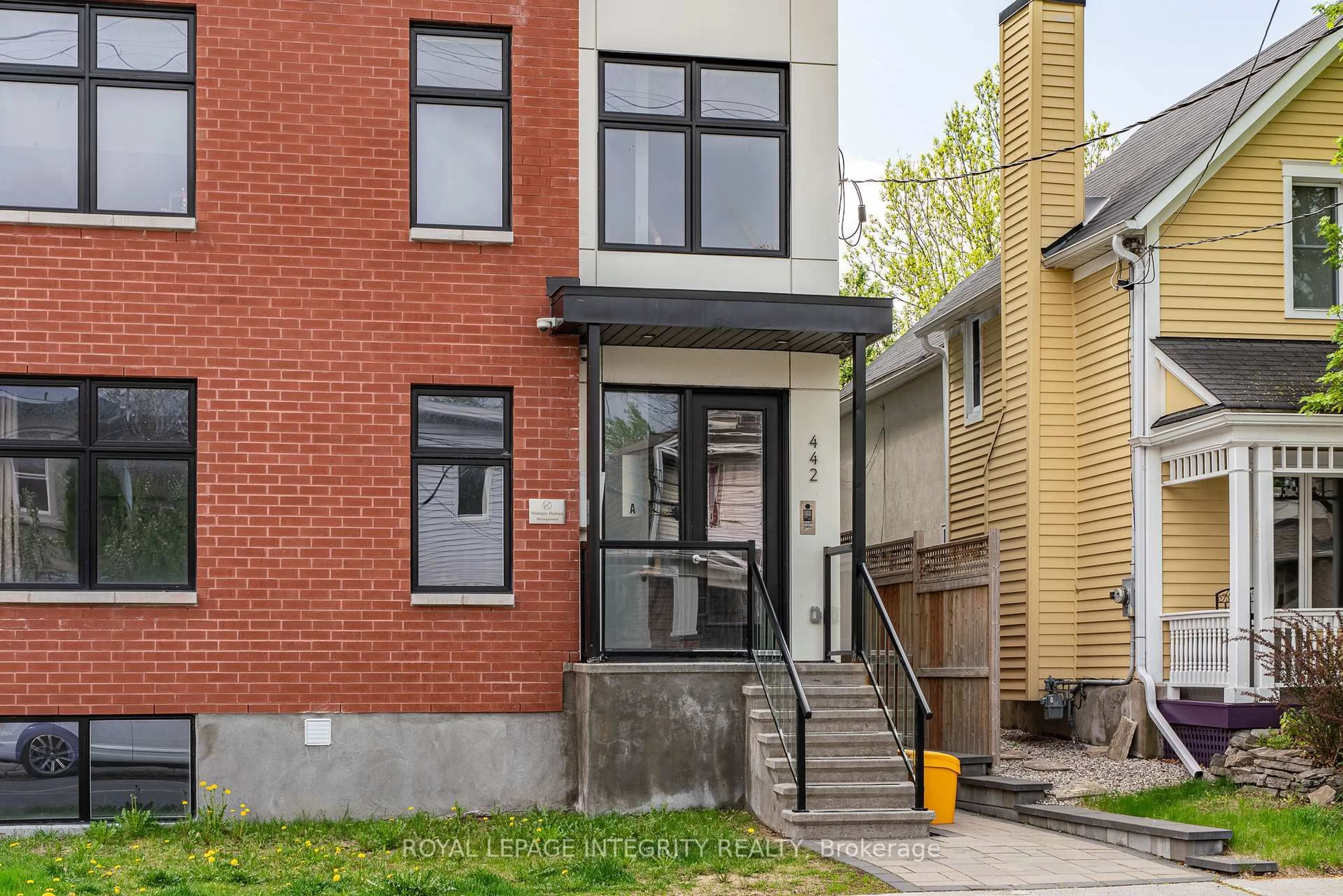 Home with brick exterior material, street for 442 SUNNYSIDE Ave, Ottawa Ontario K1S 0S9