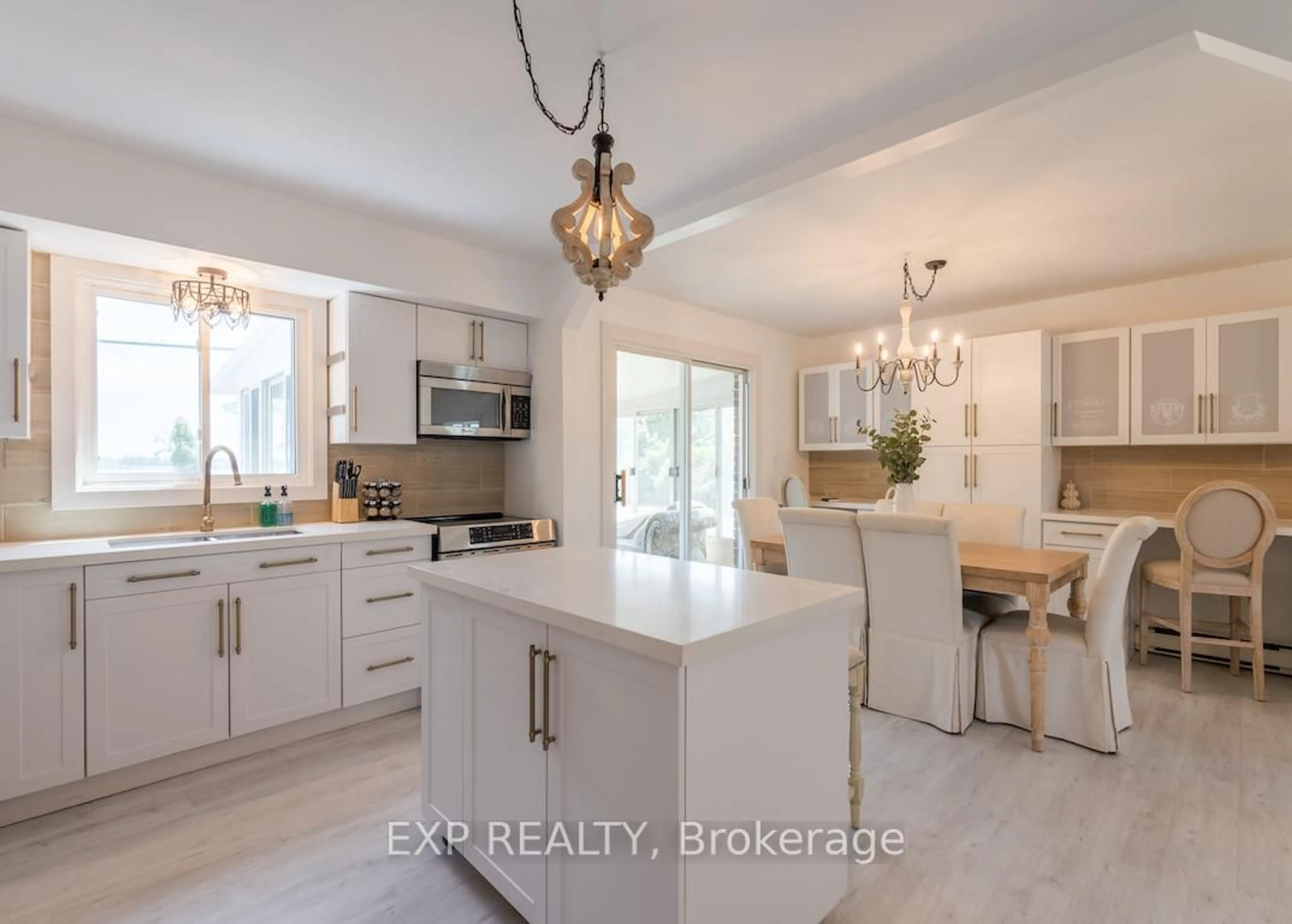 Open concept kitchen, ceramic/tile floor for 150 Bayview Dr, Napanee Ontario K7R 3K8