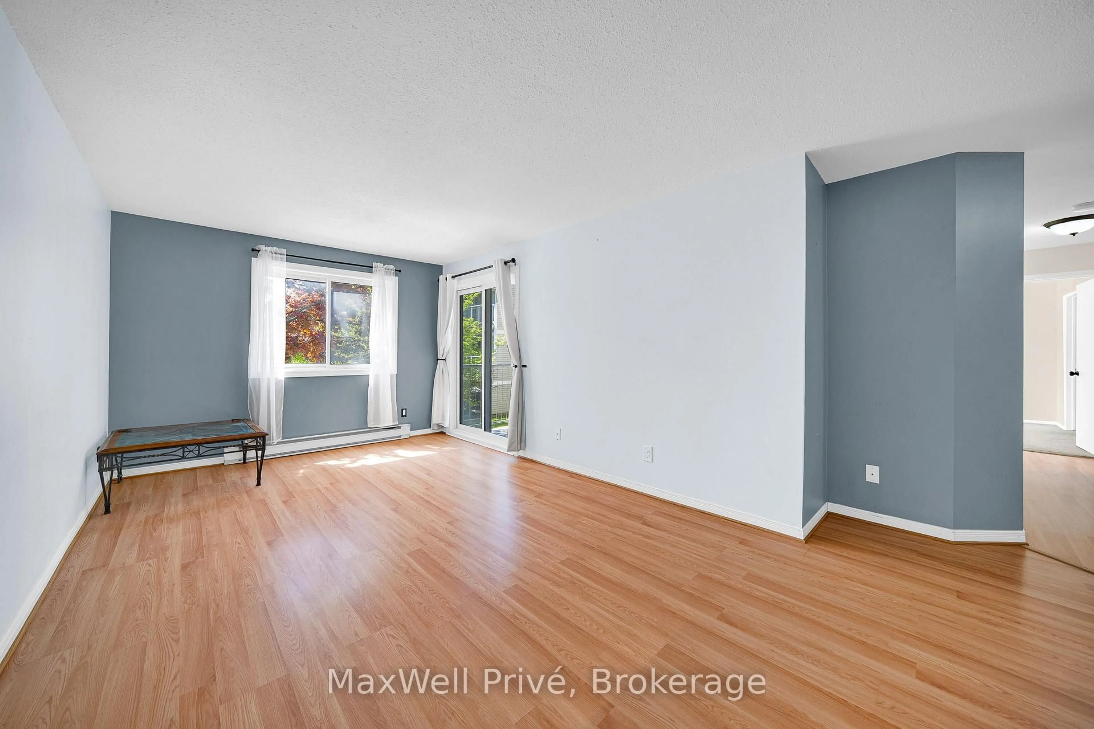 A pic of a room for 250 Brittany Dr #218, Ottawa Ontario K1K 4M1