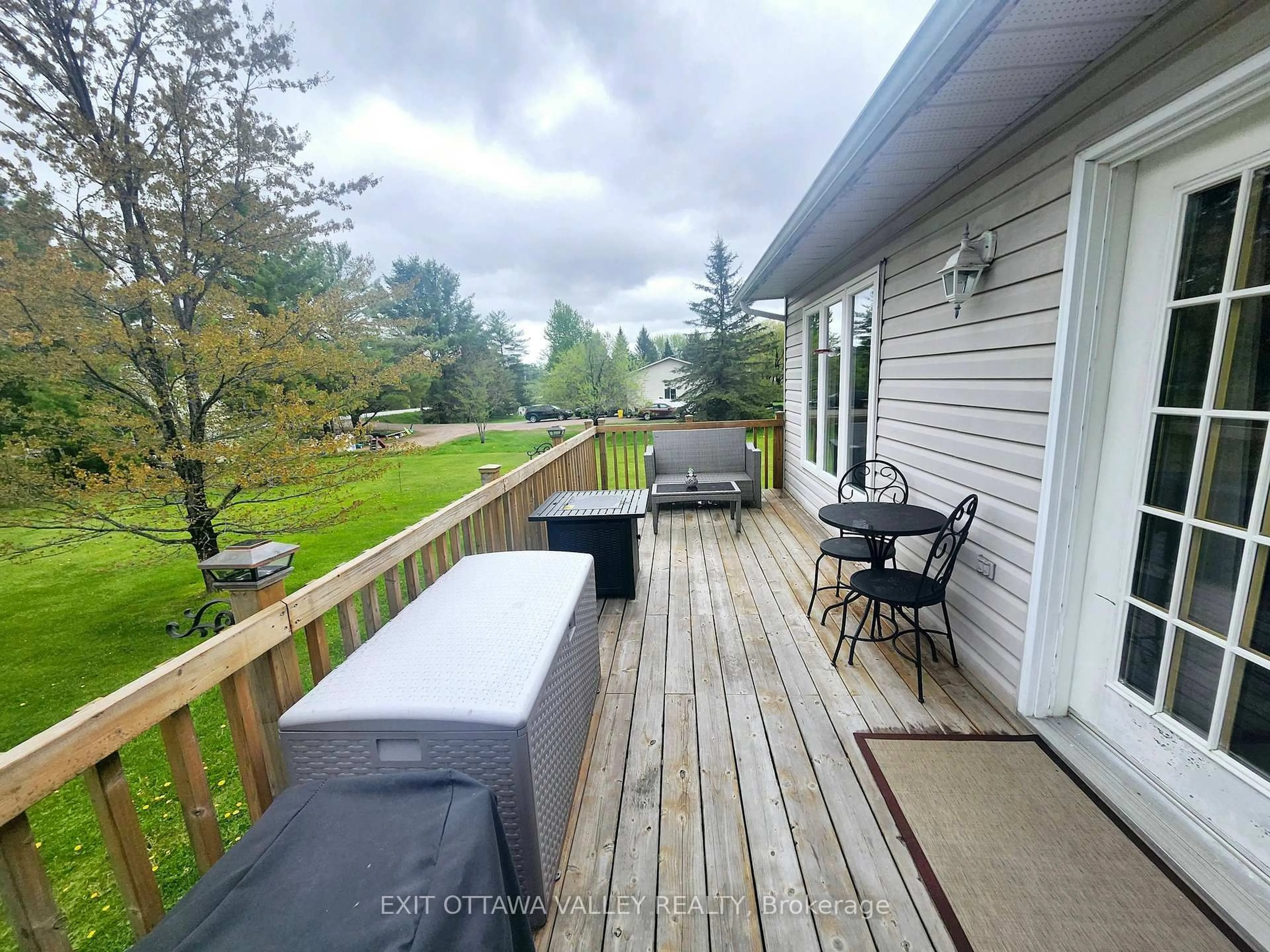 Patio, water/lake/river/ocean view for 2943 B Line Rd, Pembroke Ontario K8A 6W6