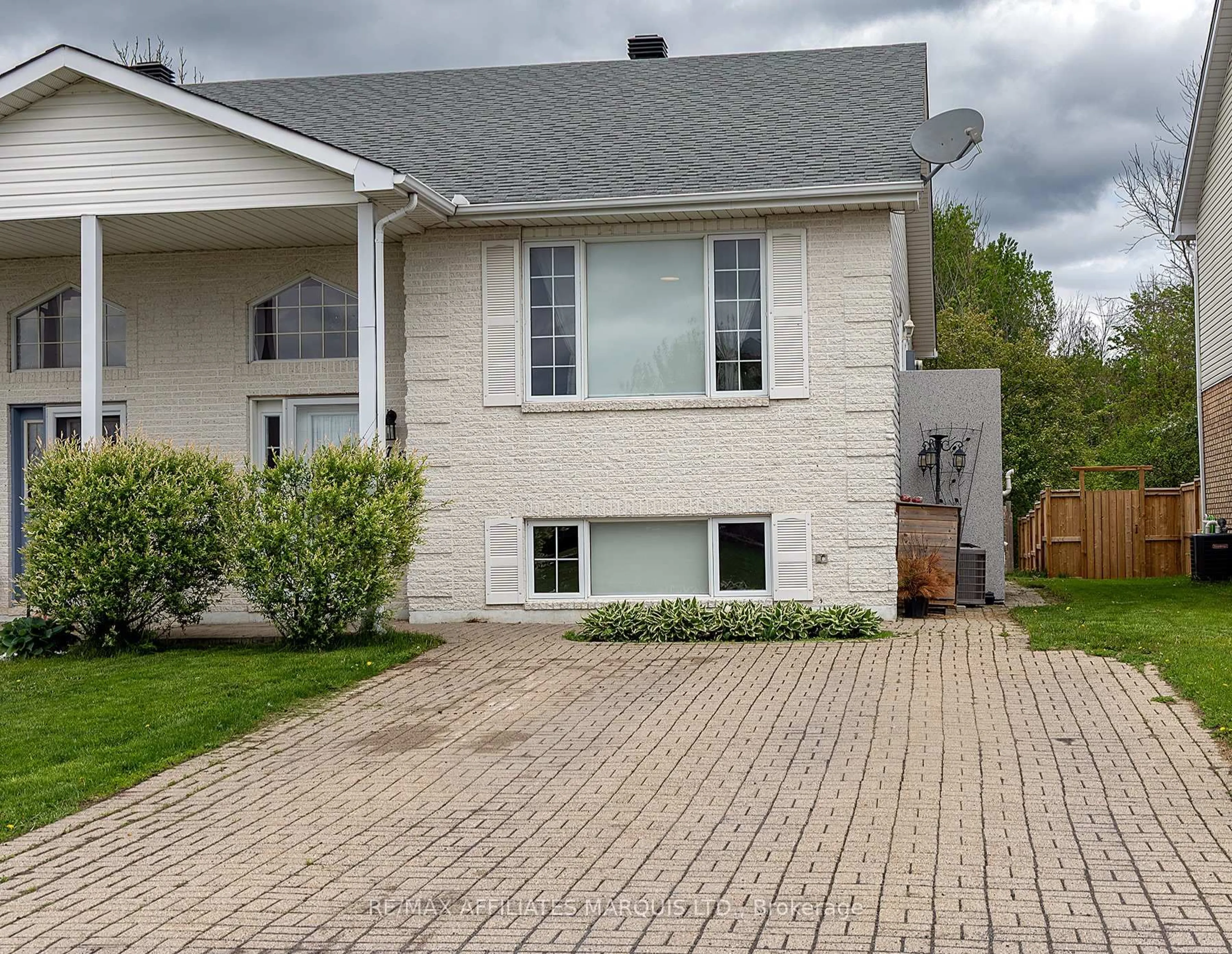 Unknown for 76 Rowan Dr, South Dundas Ontario K0C 1X0