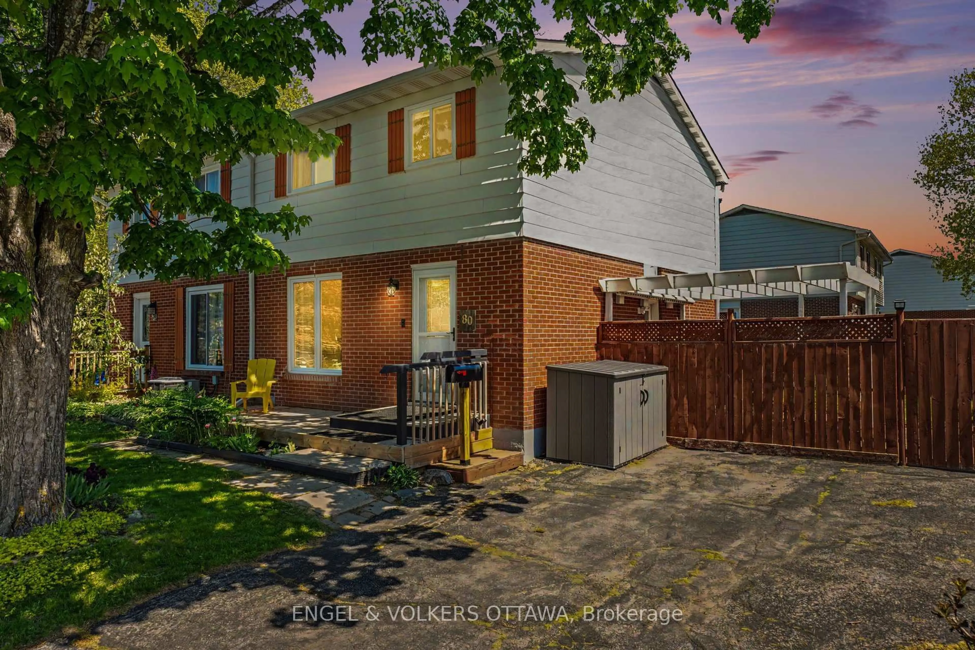 Unknown for 80 Morton Dr, Kanata Ontario K2L 1X3
