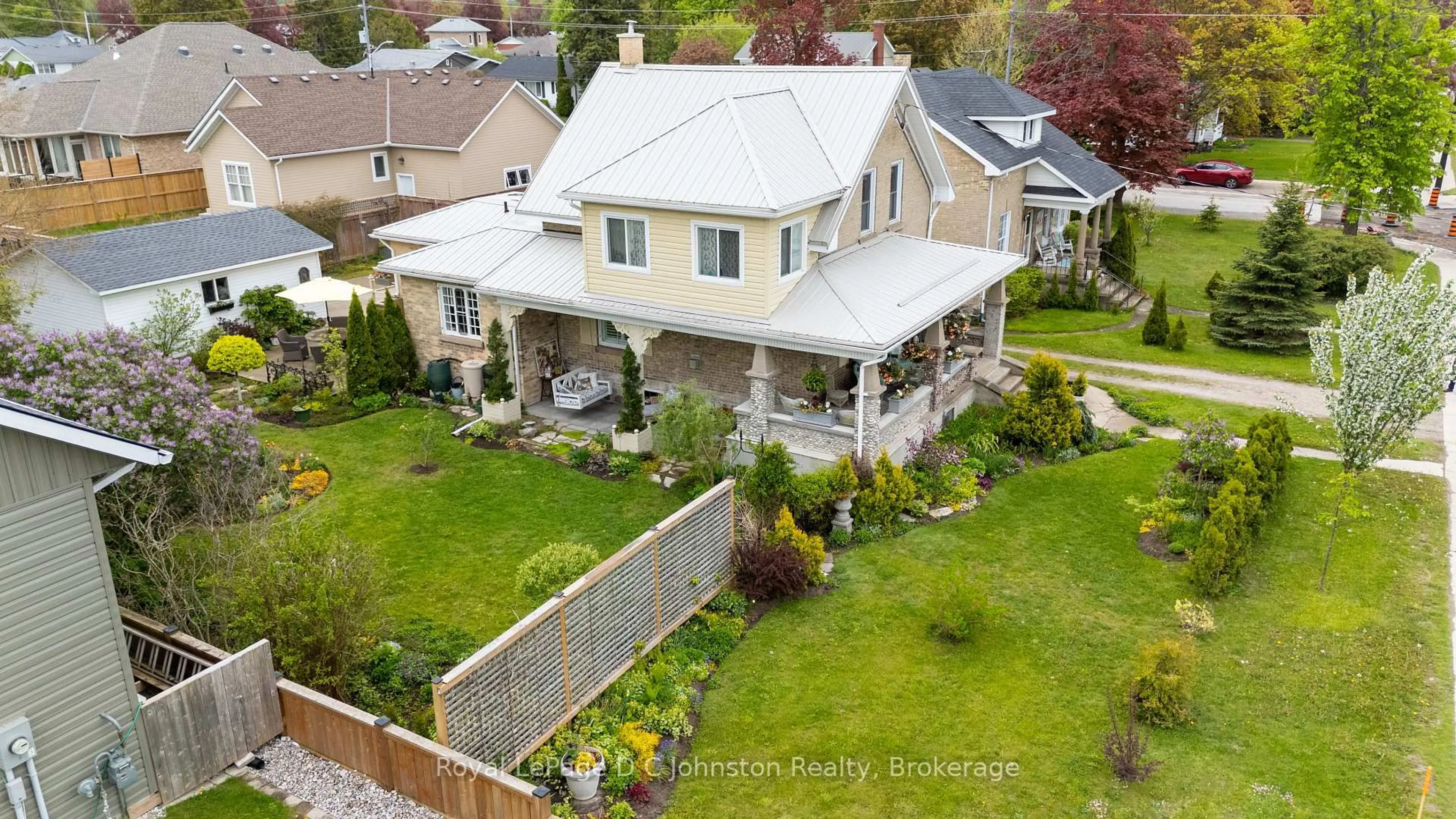 A pic from outside/outdoor area/front of a property/back of a property/a pic from drone, street for 111 Albert St, Saugeen Shores Ontario N0H 2L0