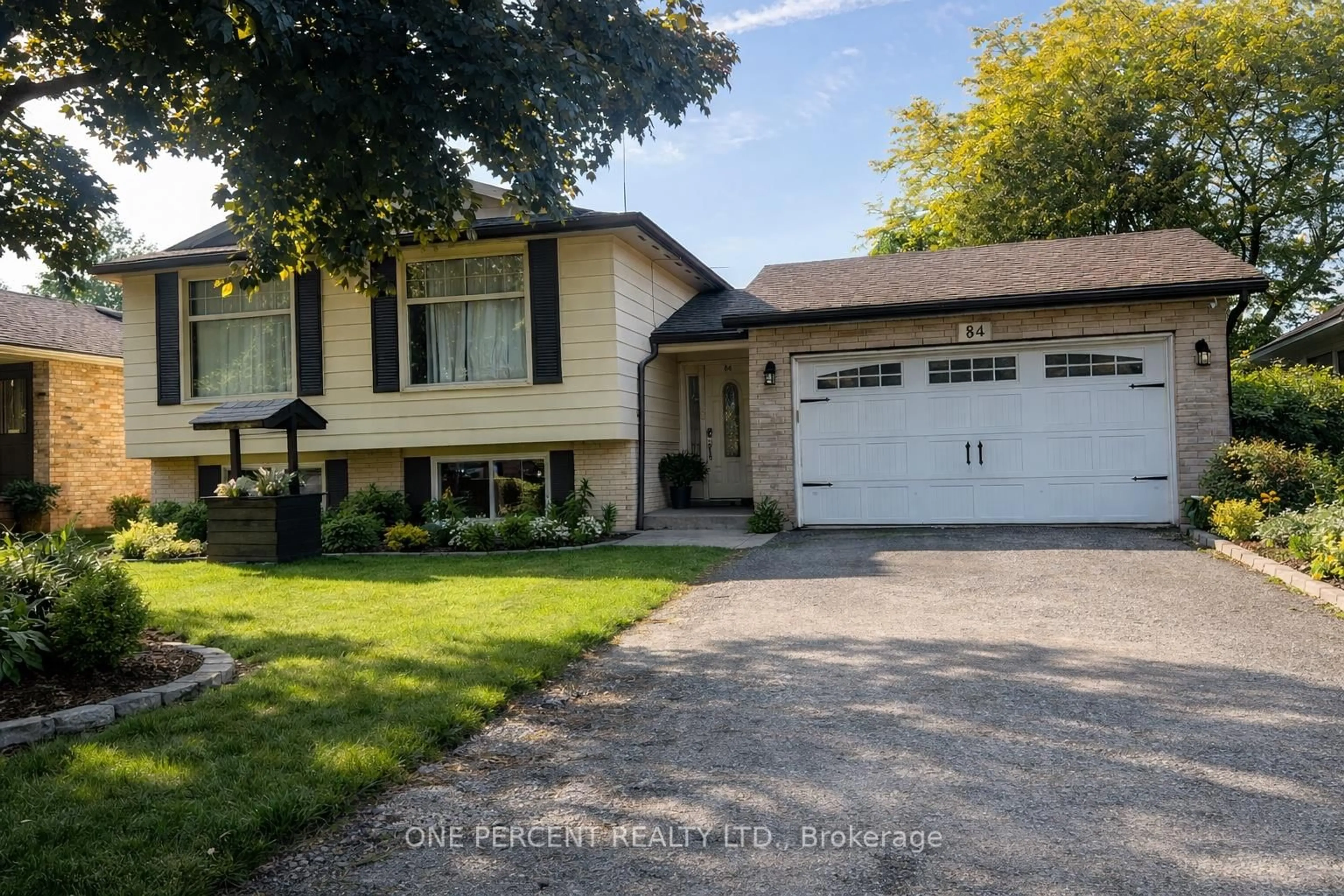 Home with vinyl exterior material, street for 84 Elgar Ave, Hamilton Ontario L9C 4E5