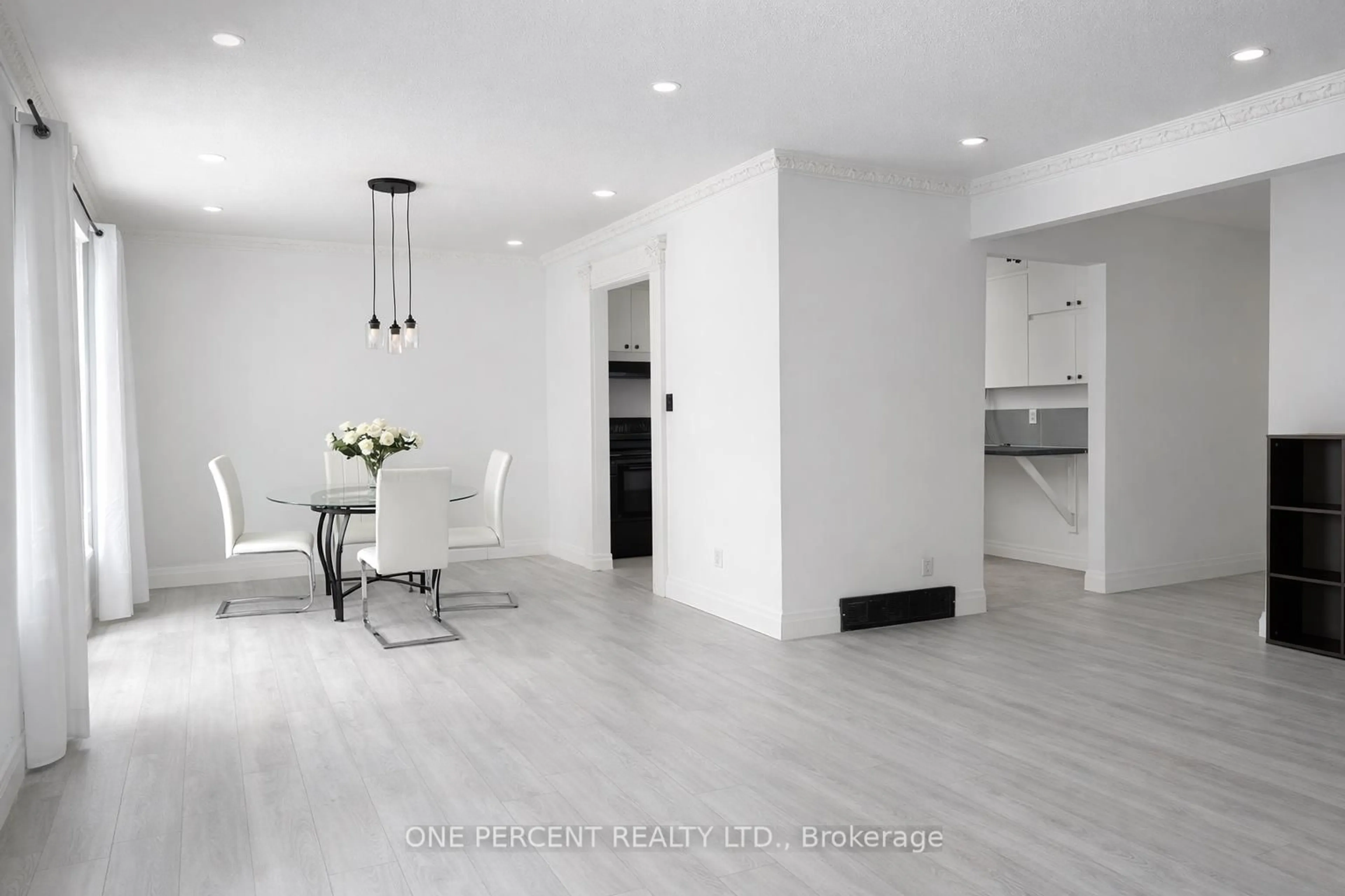 Unknown for 84 Elgar Ave, Hamilton Ontario L9C 4E5