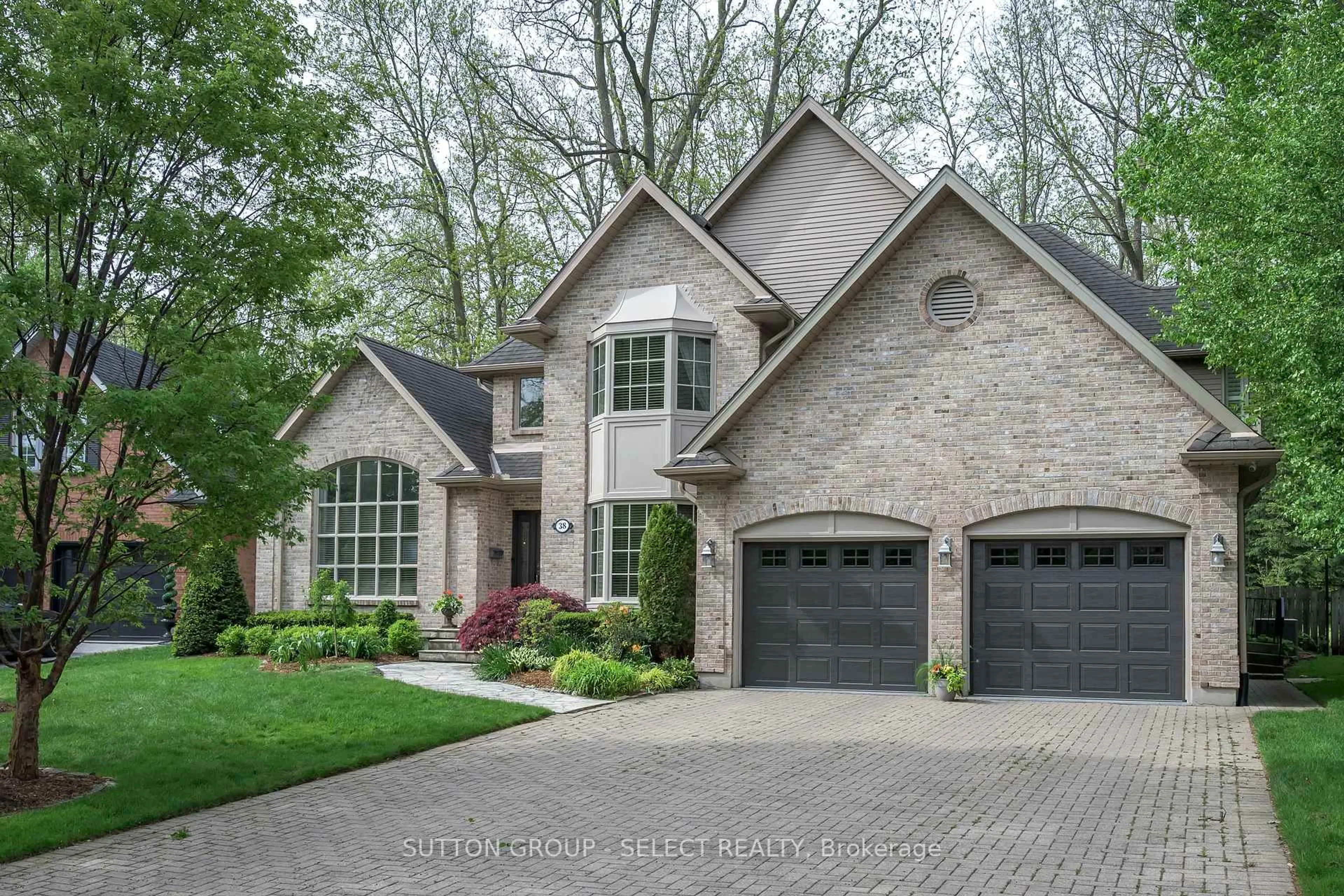 Home with brick exterior material, street for 38 Camrose Crt, London South Ontario N6K 4B5