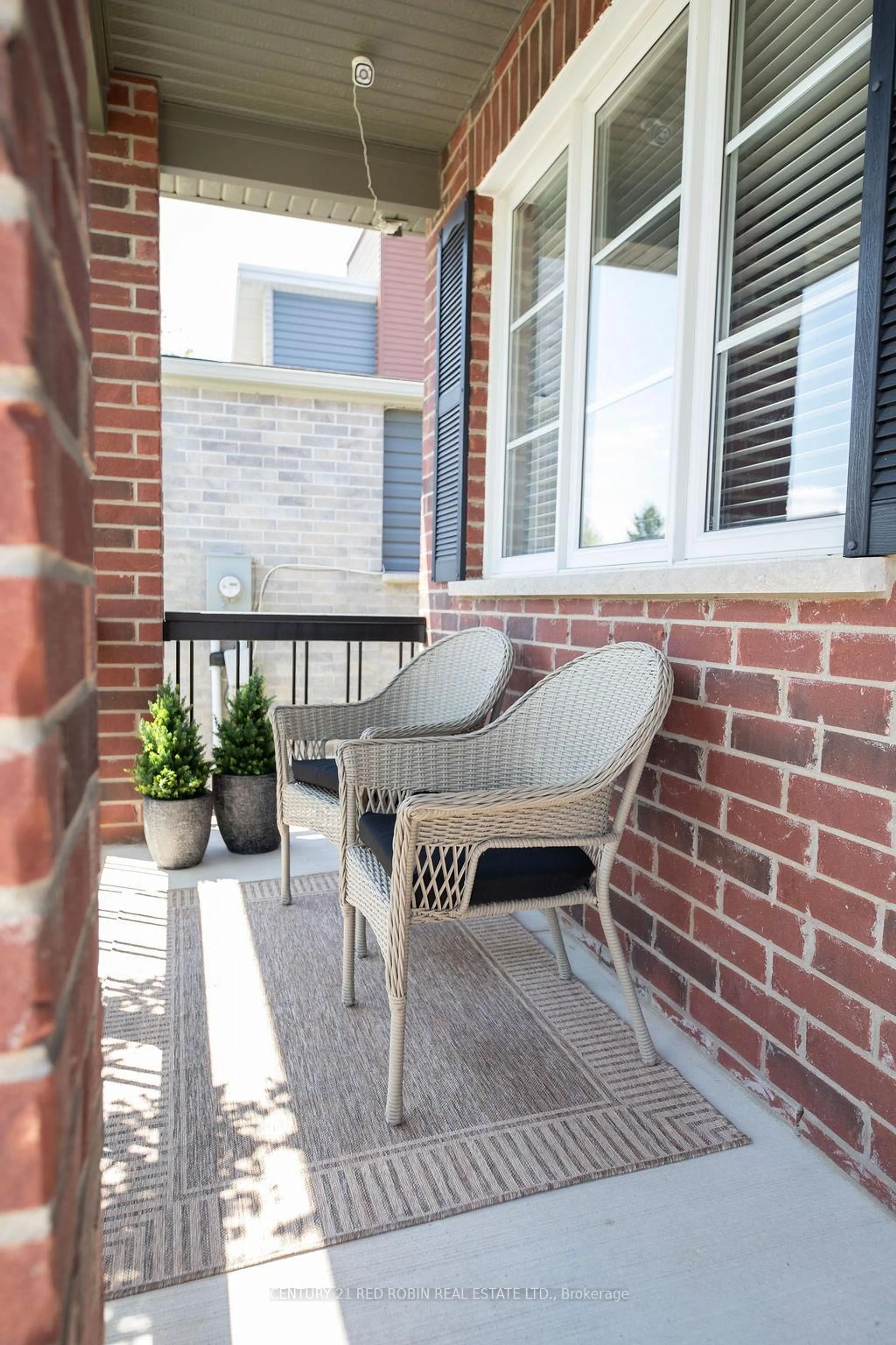 Balcony in the apartment, street for 5 Connor Ave, Strathroy-Caradoc Ontario N7G 0E8