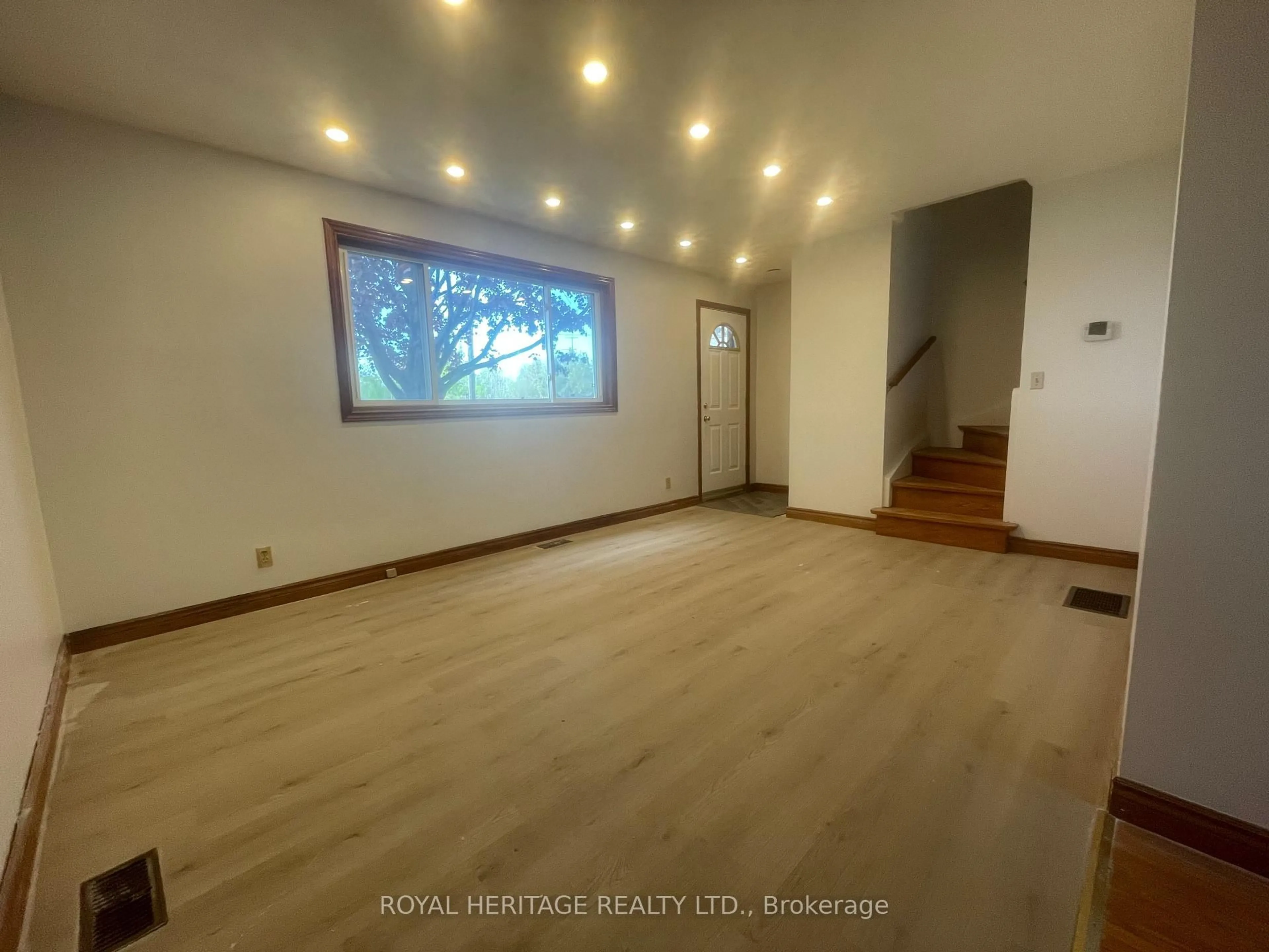 A pic of a room for 137 Furnace St #7, Cobourg Ontario K9A 2E5