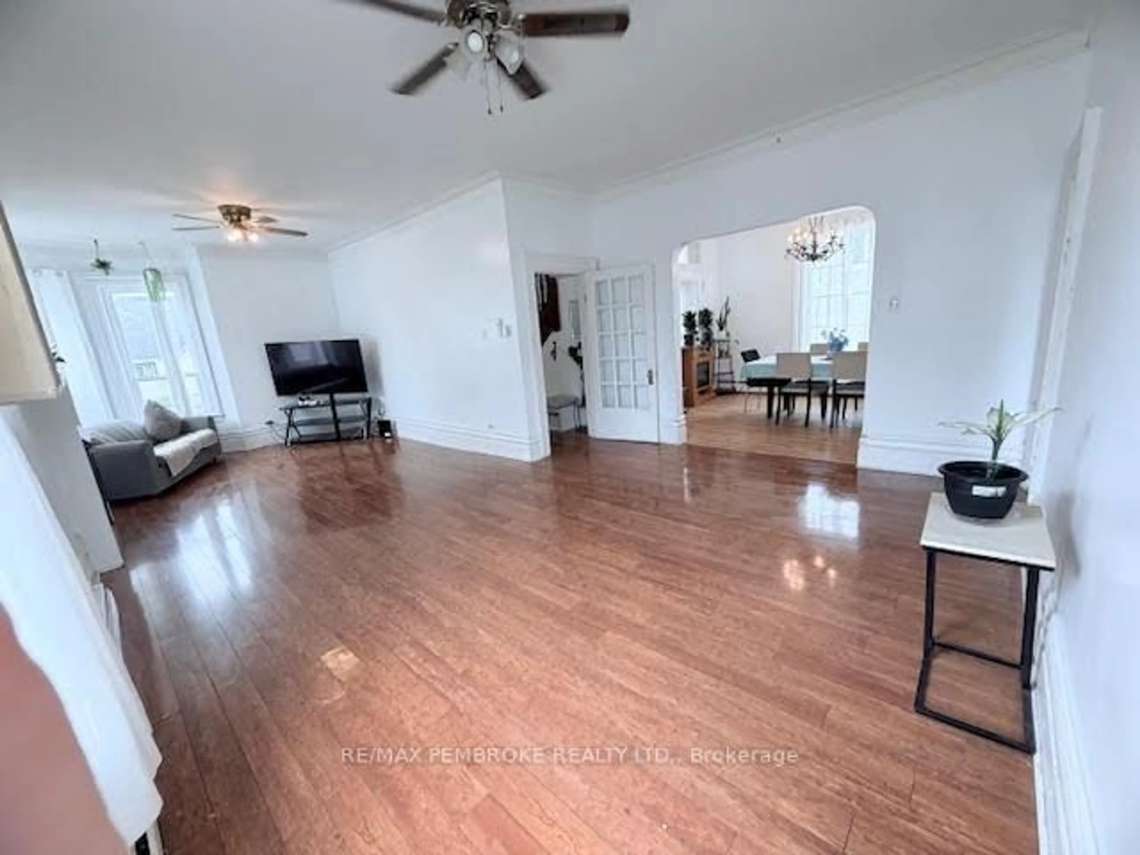 A pic of a room for 6 True Love St, Cobden Ontario K0J 1K0