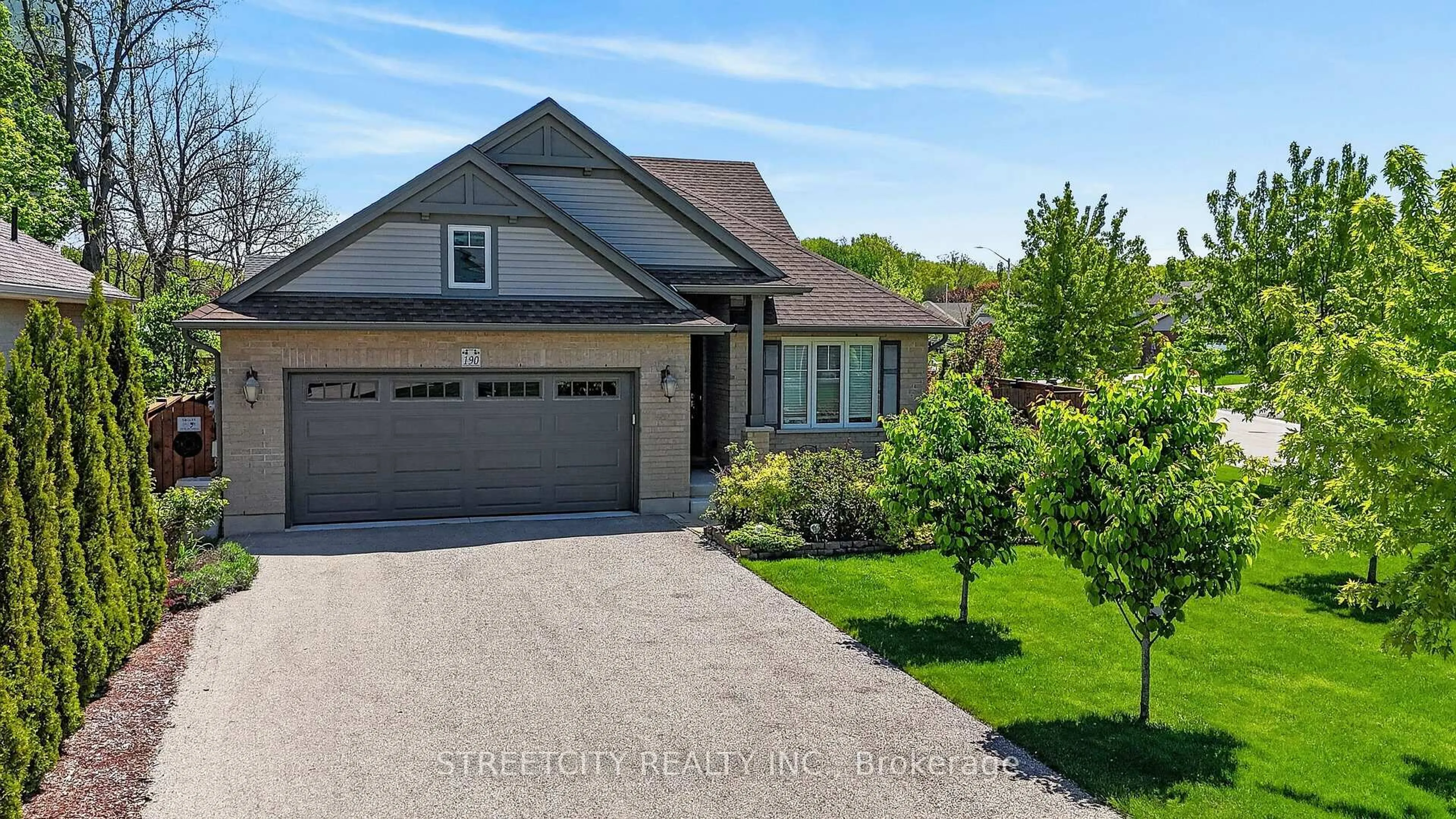 A pic from outside/outdoor area/front of a property/back of a property/a pic from drone, street for 190 Emery St, Central Elgin Ontario N5L 0A6